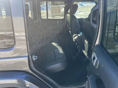 2019 Jeep Wrangler Unlimited Sahara 4WD ColdWx LED-LightingGroup w/AdptvCrz Nav HtdLthr HtdSteeringWhl 3-PieceHardtop