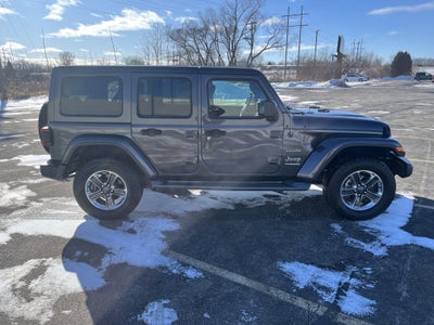 2019 Jeep Wrangler Unlimited Sahara 4WD ColdWx LED-LightingGroup w/AdptvCrz Nav HtdLthr HtdSteeringWhl 3-PieceHardtop