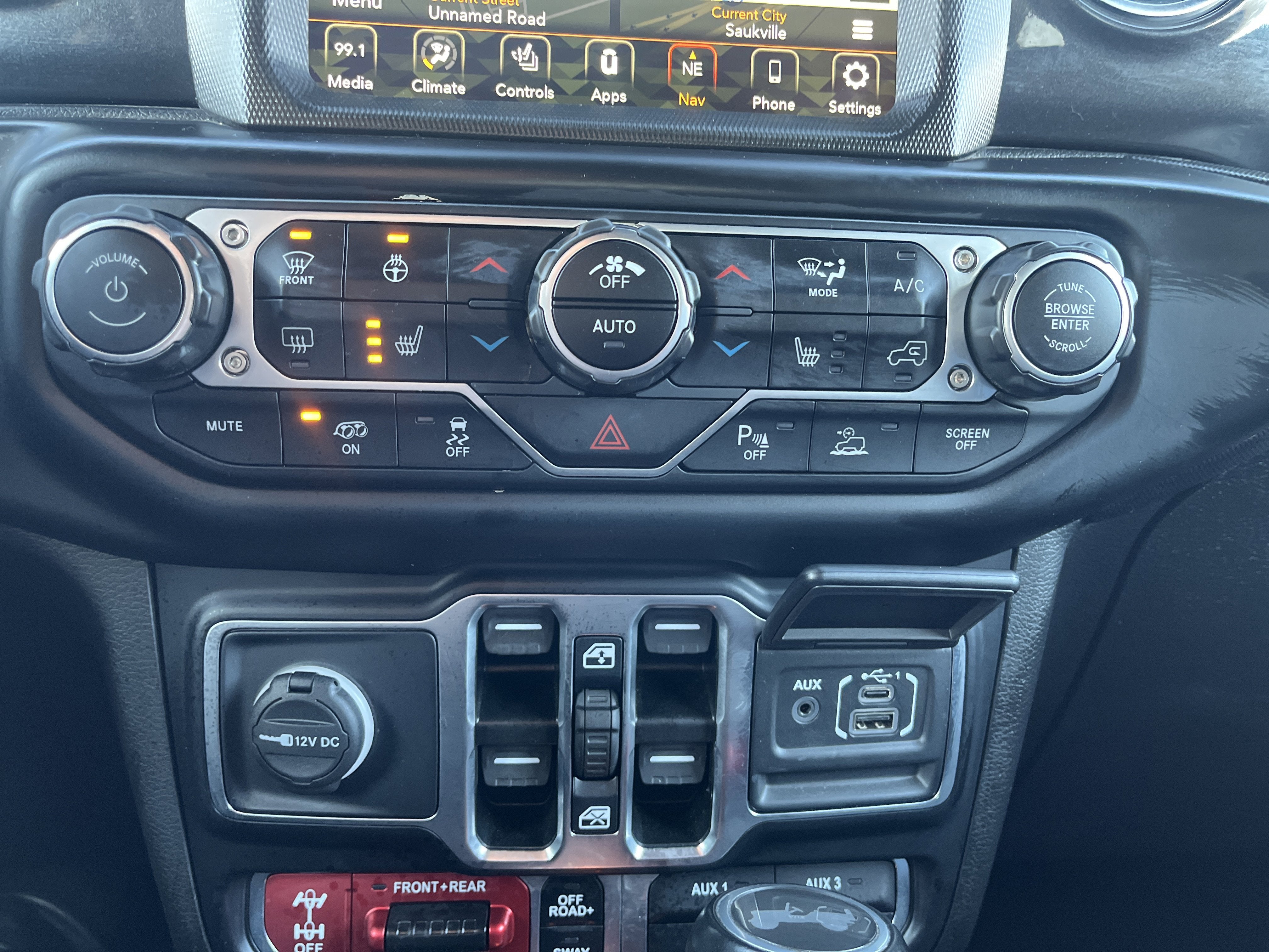 2021 Jeep Wrangler Unlimited Rubicon 392 V8 4WD Trailer-Tow XTremeRecom35-InchTirePkgs w/Sky-OneTouchPwrTop Nav HtdLthr