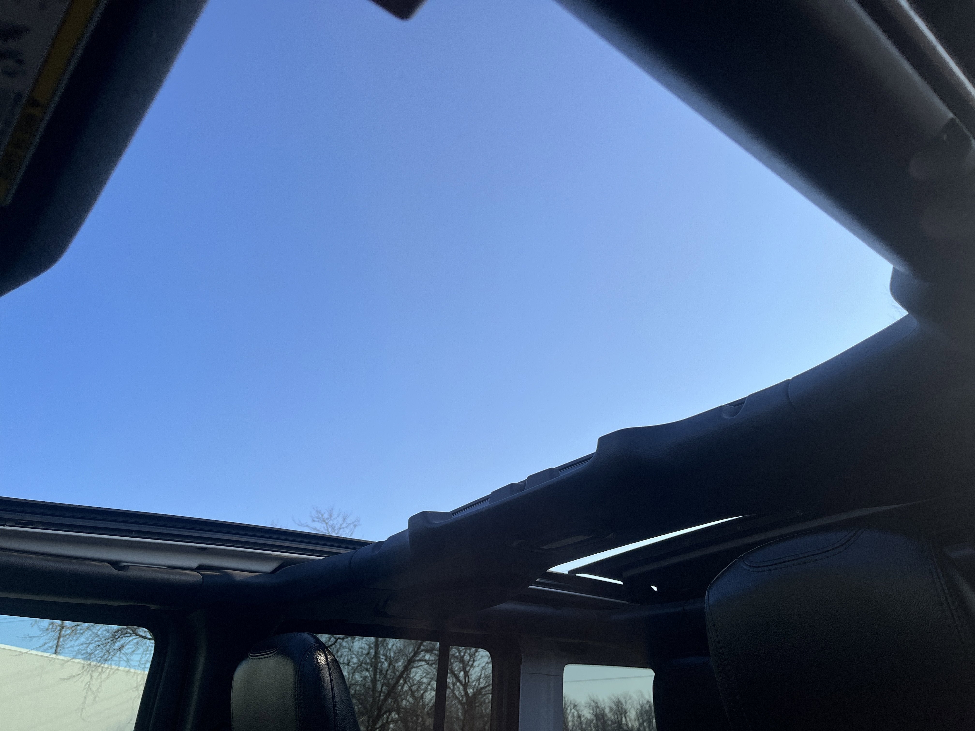 2021 Jeep Wrangler Unlimited Rubicon 392 V8 4WD Trailer-Tow XTremeRecom35-InchTirePkgs w/Sky-OneTouchPwrTop Nav HtdLthr