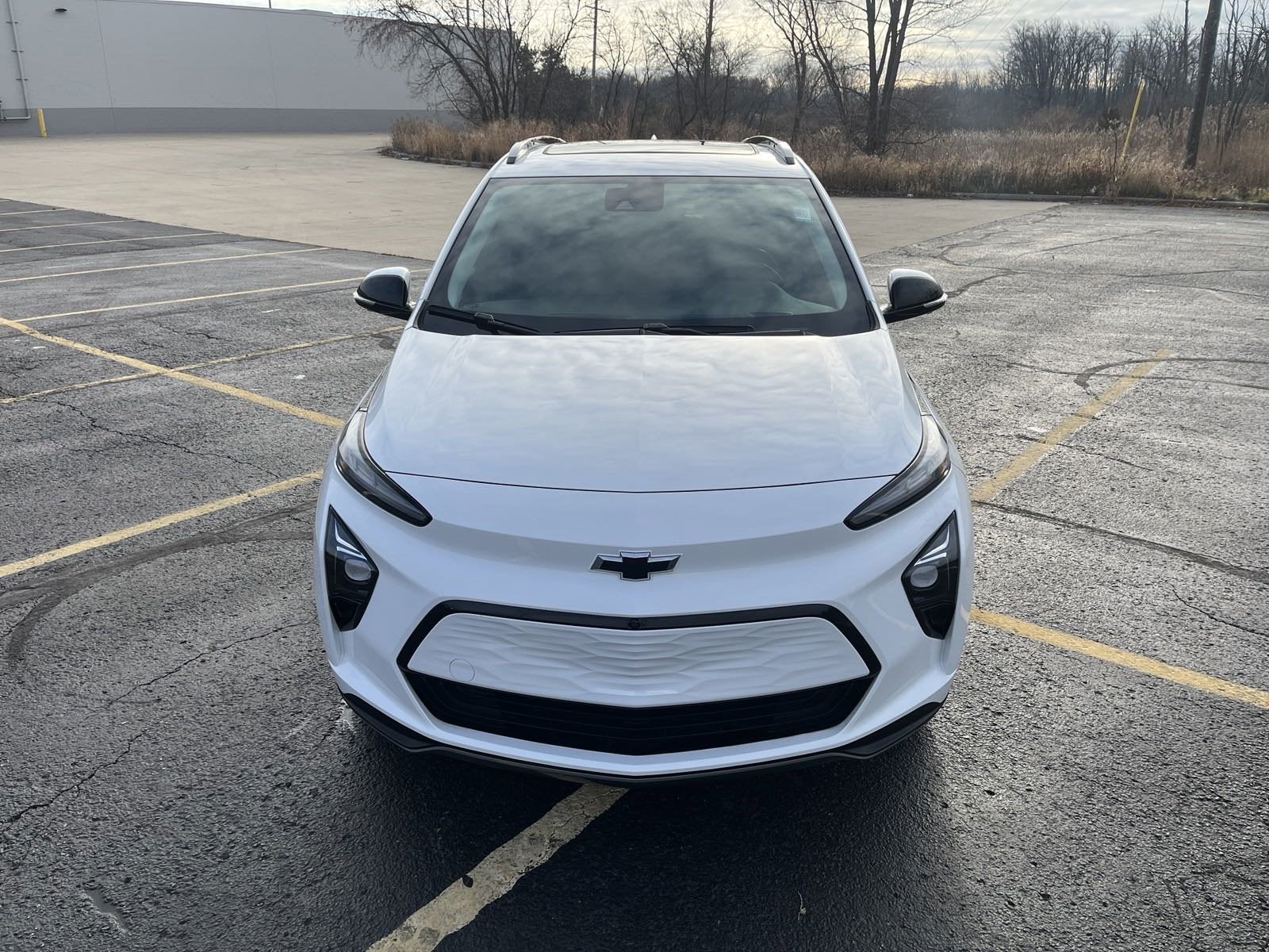 Used 2022 Chevrolet Bolt EUV Premier with VIN 1G1FZ6S01N4110015 for sale in Saukville, WI