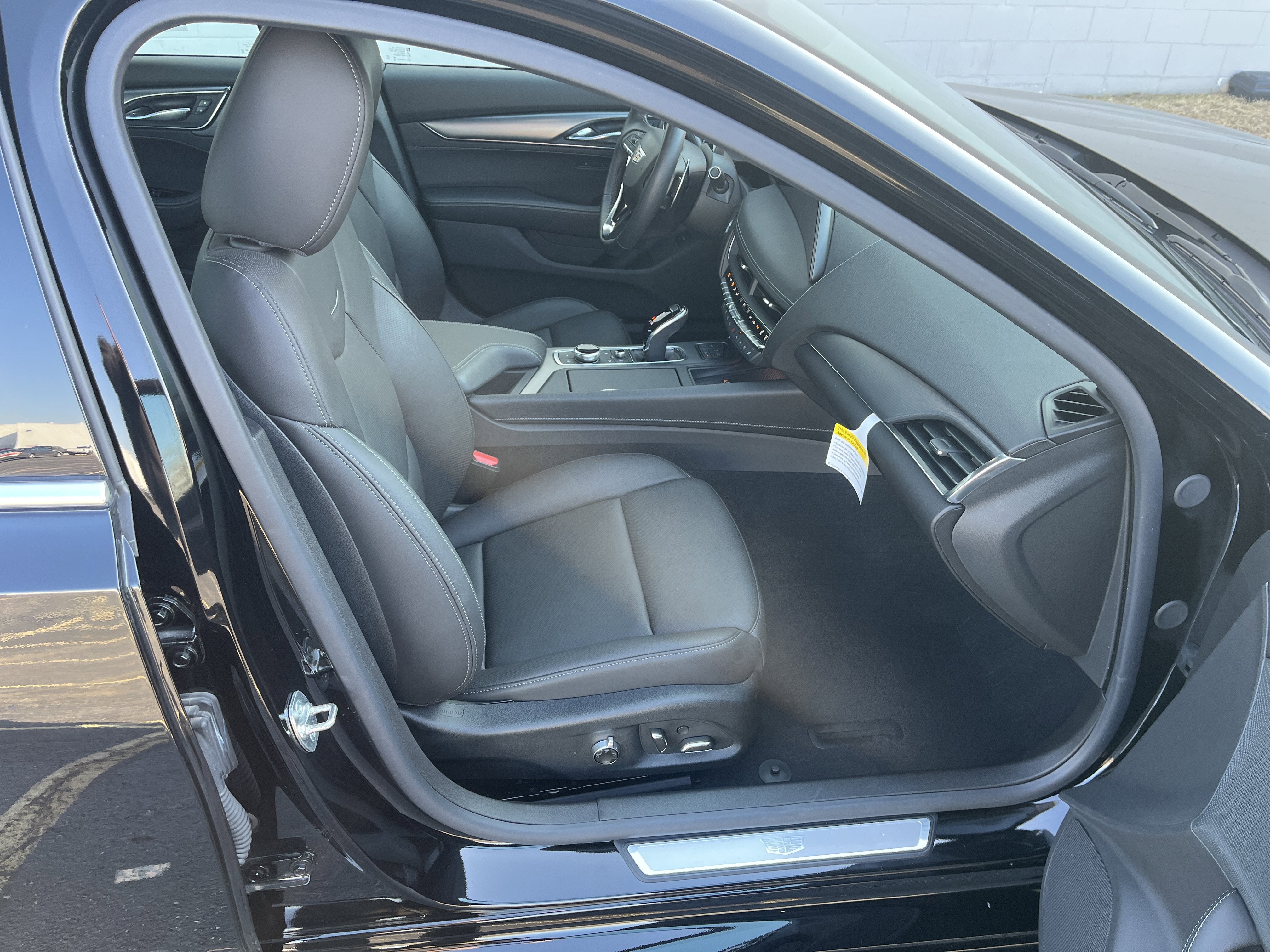 2025 Cadillac CT5 Premium Luxury AWD Sun&SoundPkg w/SuperCruise Sunroof AKG-Sound HD-SurroundVsn