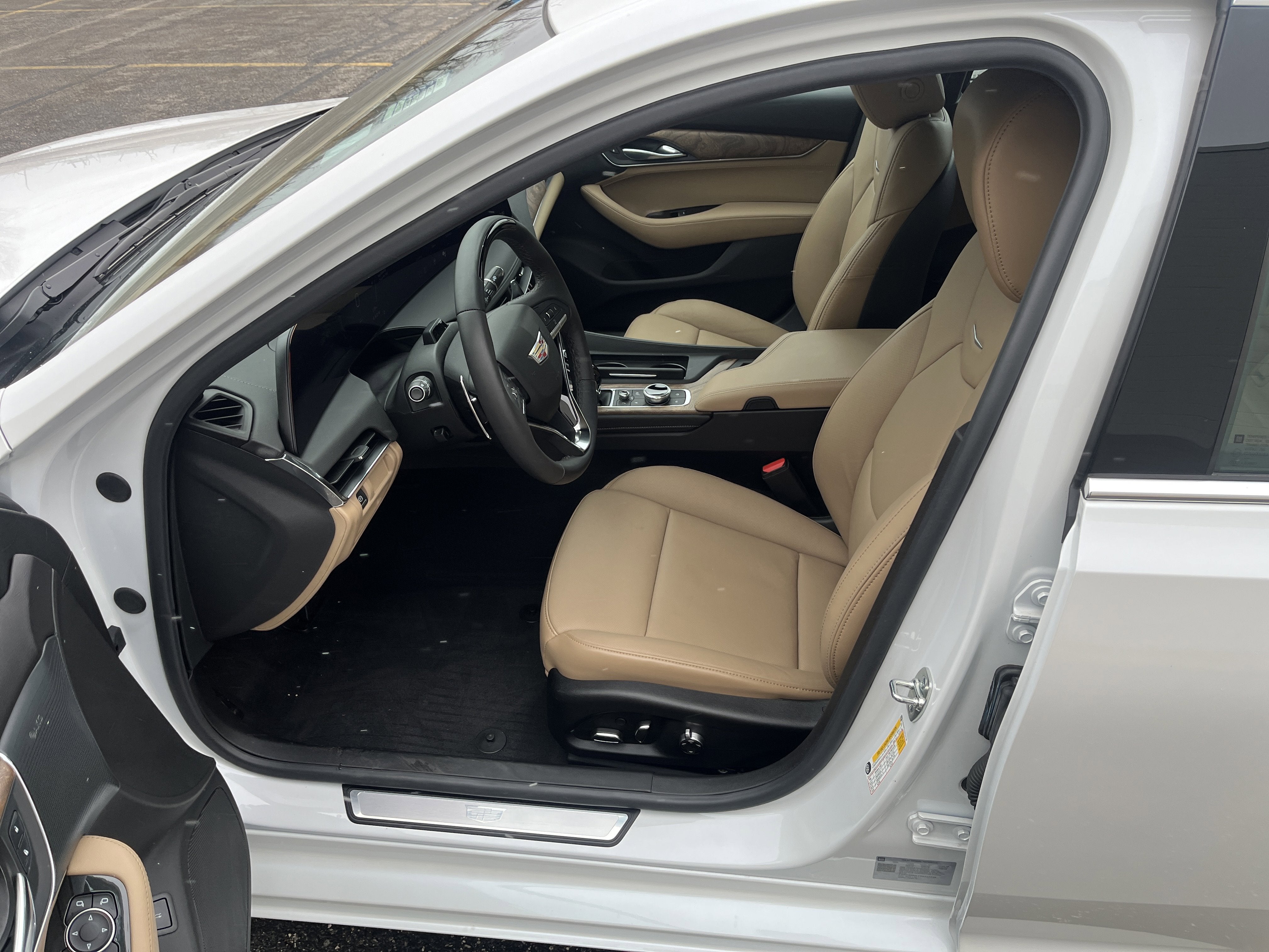 2025 Cadillac CT5 Premium Luxury AWD Sun&SoundPkg w/19s SuperCruise Sunroof AKG-Audio HD-SurroundVision