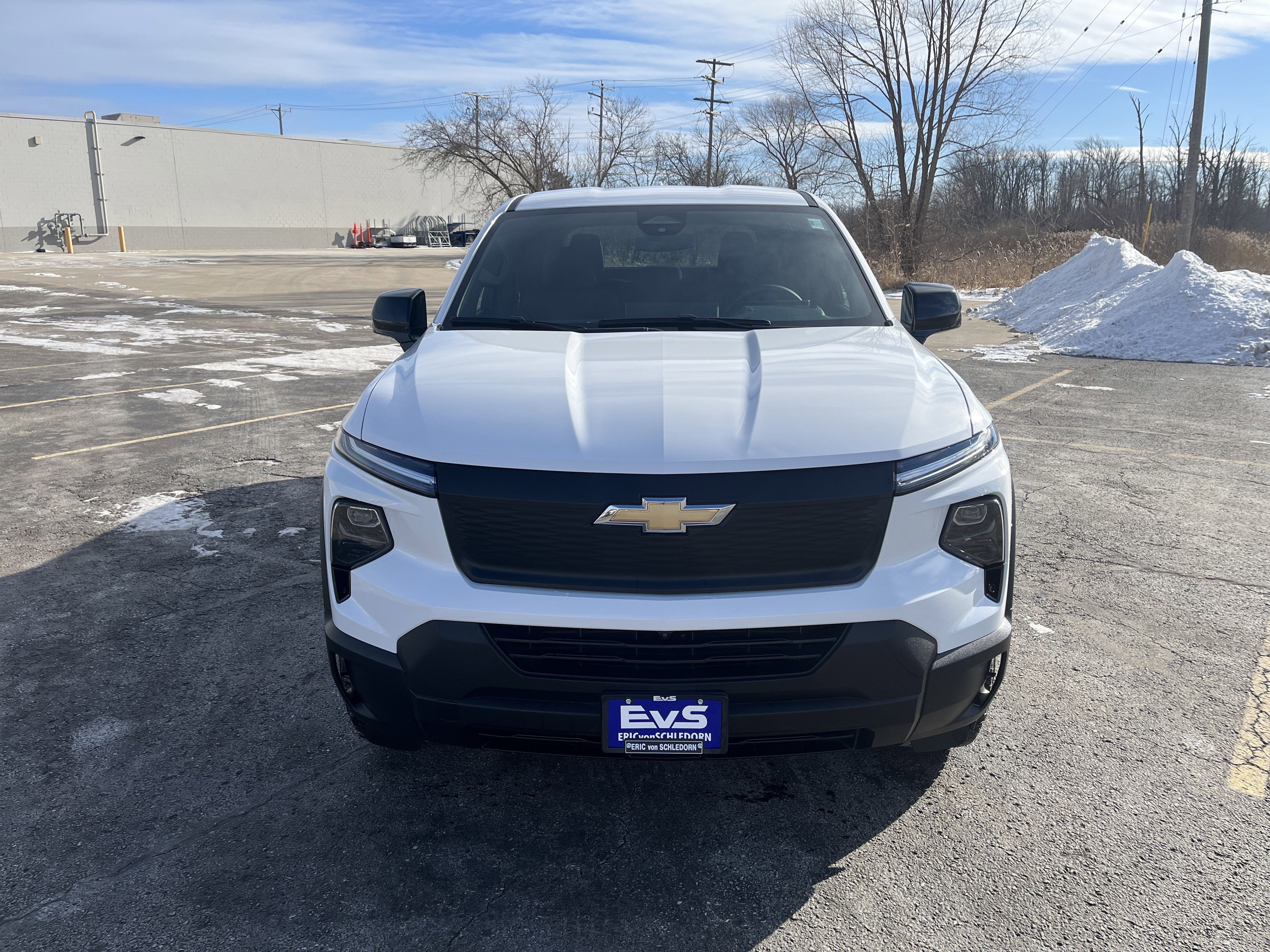 Used 2024 Chevrolet Silverado EV Work Truck with VIN 1GC10VEL4RU201149 for sale in Saukville, WI