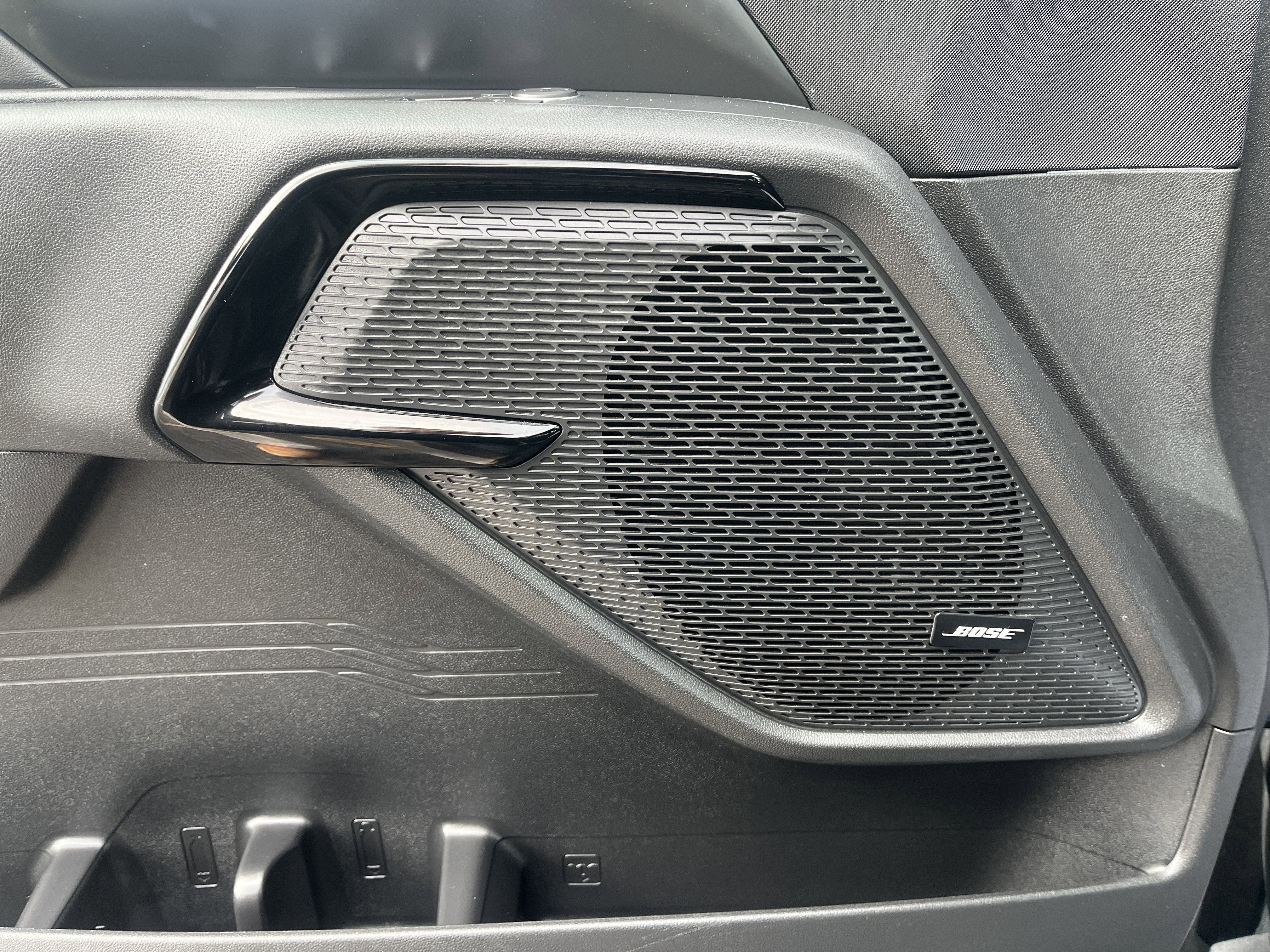 2025 Chevrolet Silverado EV LT Extended Range e4WD w/AdptvCrz Spray-OnBedliner HD-SrrndVsn