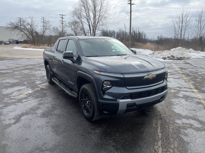 2025 Chevrolet Silverado EV LT Extended Range e4WD w/AdptvCrz Spray-OnBedliner HD-SrrndVsn