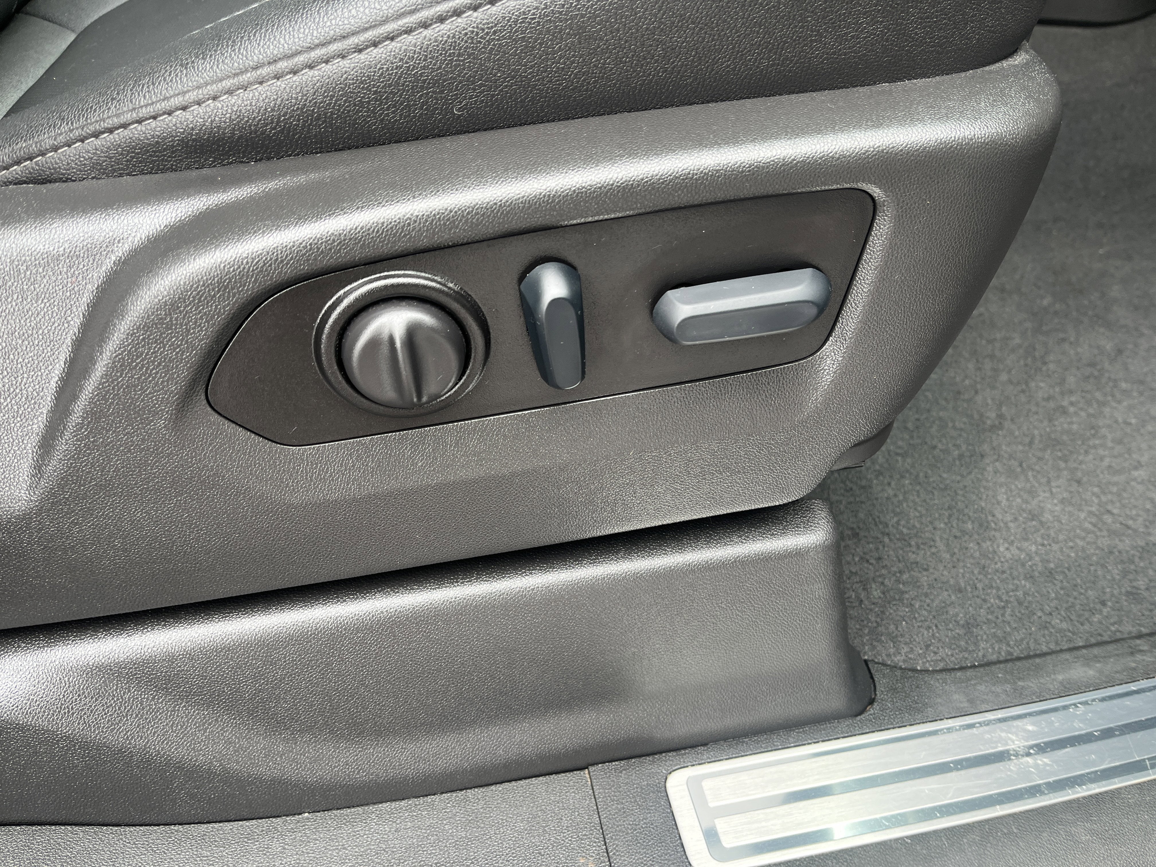 2022 Chevrolet Silverado 3500HD 3500HD LTZ Z71 Crew Cab 4WD DuramaxDiesel MidnightEdt LotsofOptions wSunroof Nav