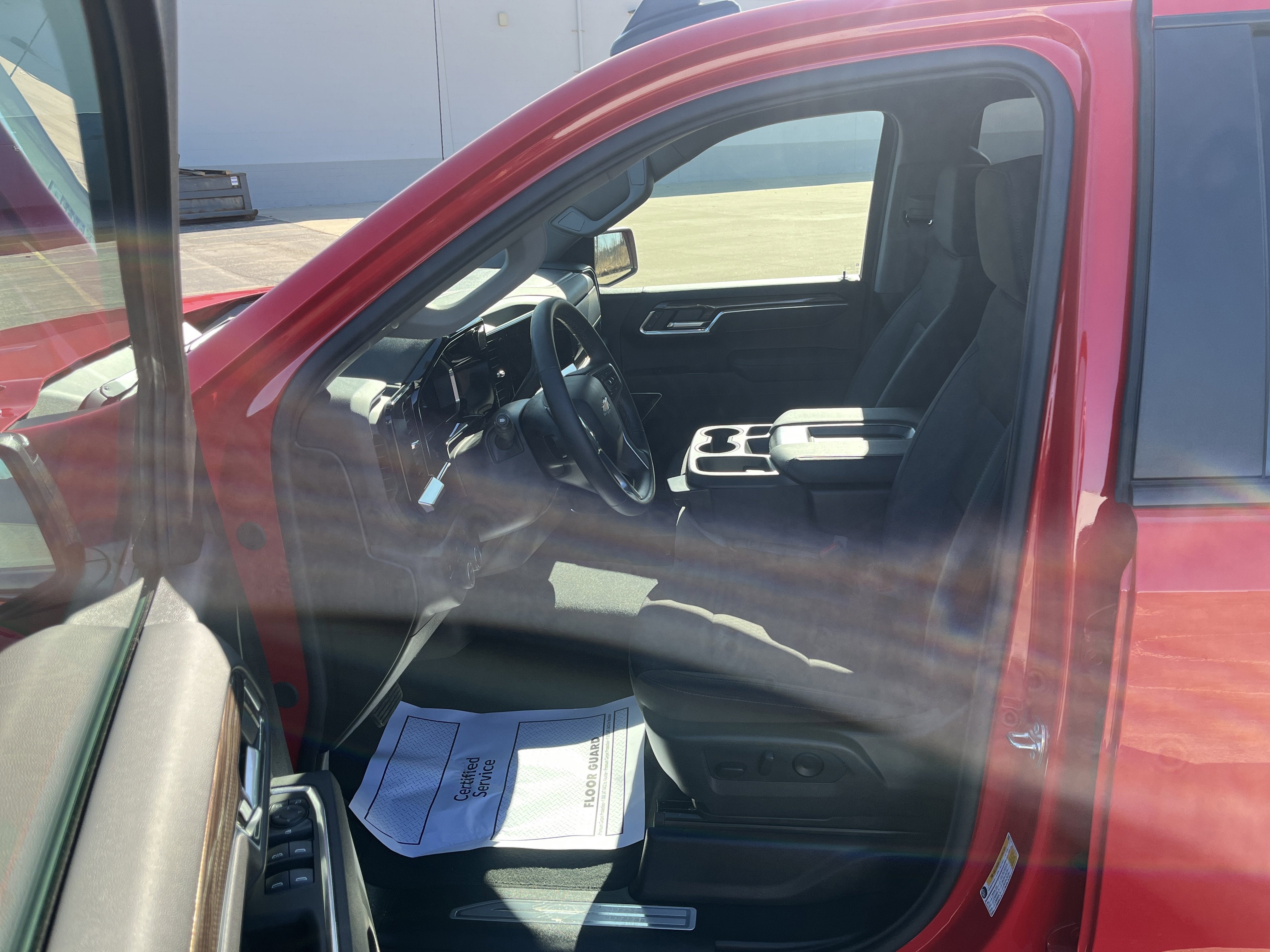 2026 Chevrolet Silverado 1500 LT Crew Cab 4WD w/20s HeatedSeats HeatedSteeringWheel RemoteStart HD-RearCamera