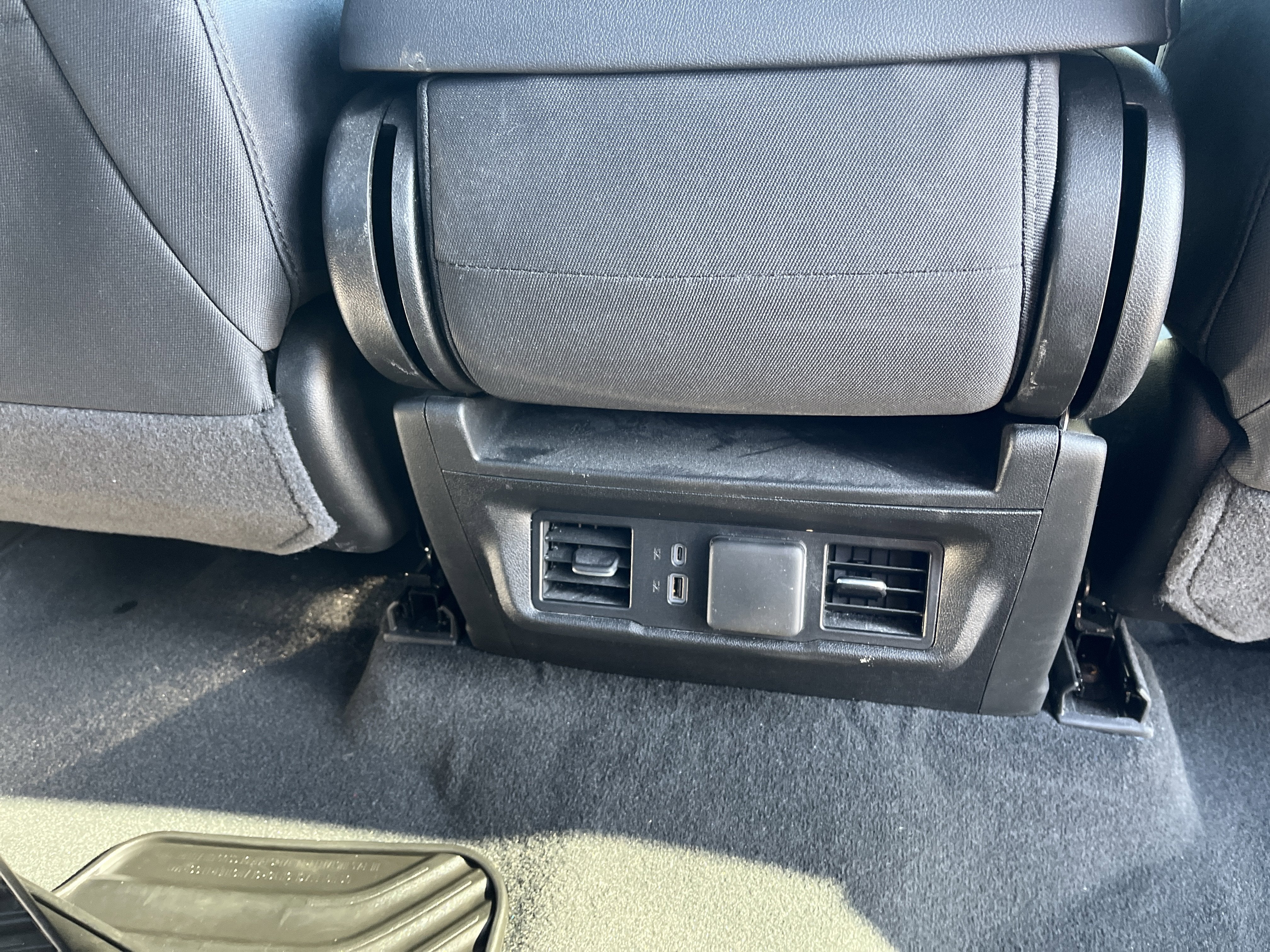 2026 Chevrolet Silverado 1500 LT Crew Cab 4WD w/20s HeatedSeats HeatedSteeringWheel RemoteStart HD-RearCamera