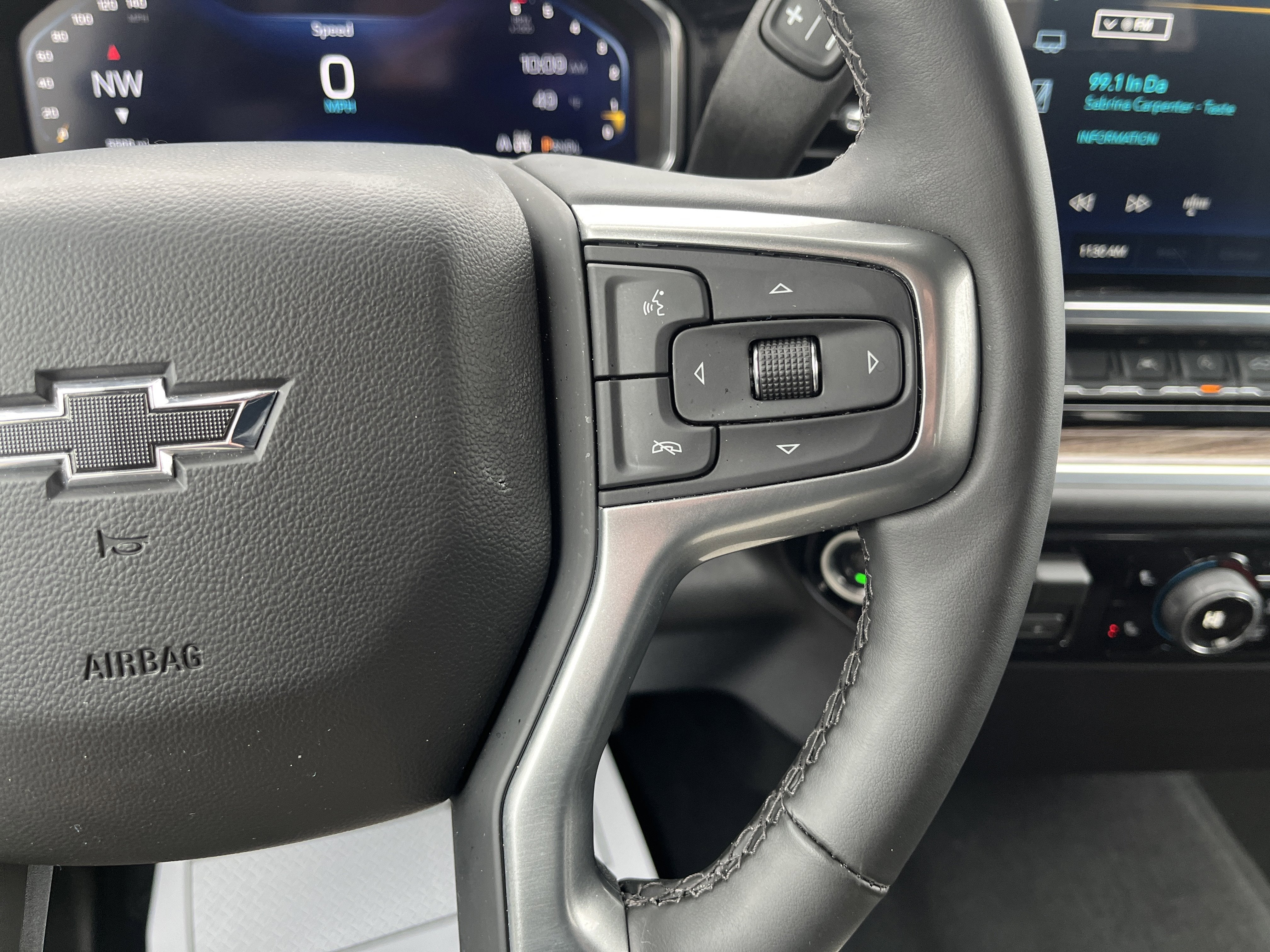 2026 Chevrolet Silverado 1500 RST Crew Cab 4WD SelectPkg w/Spray-OnBedlinr 20s HtdSeats HtdSteeringWheel