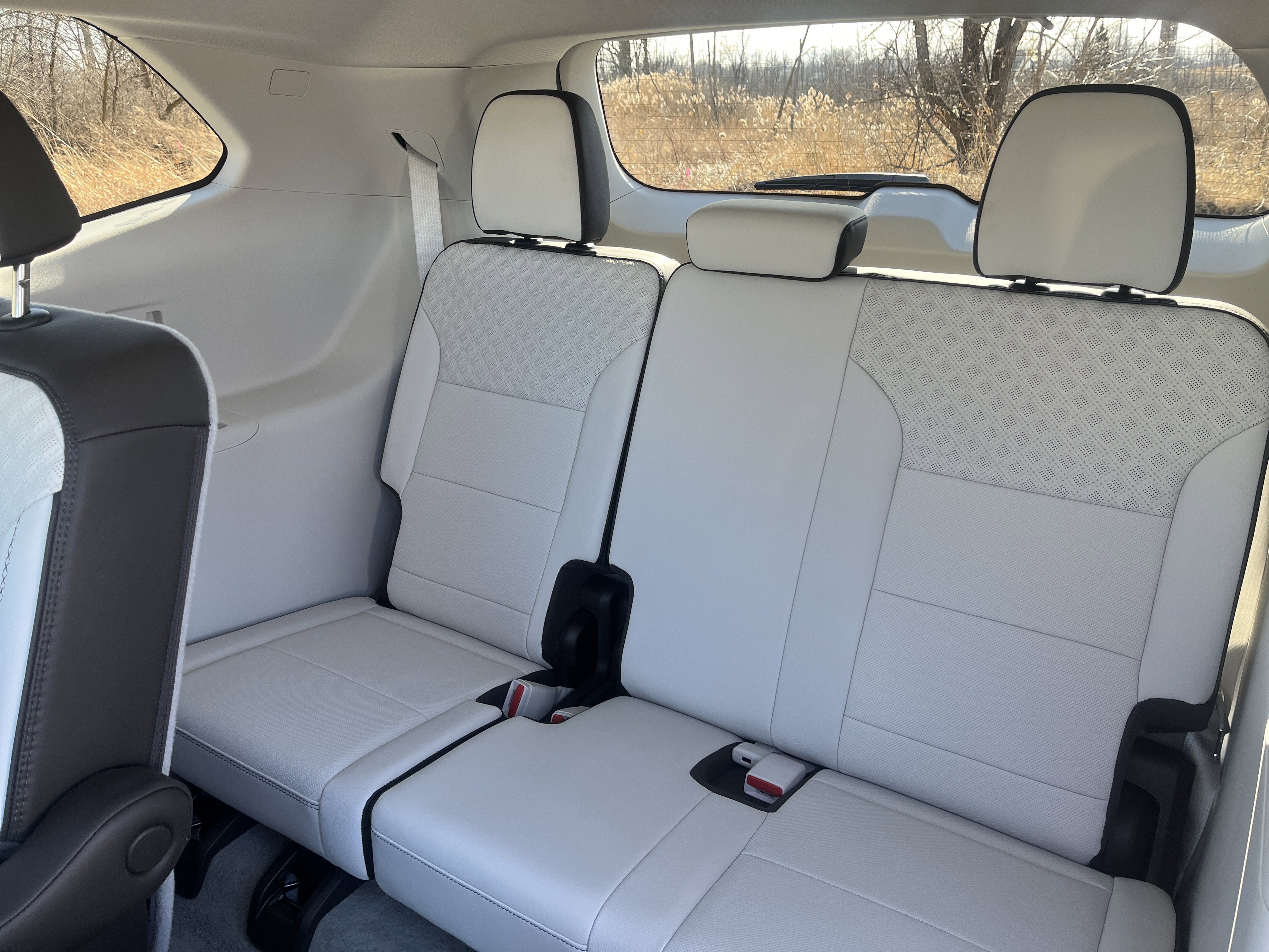 2025 GMC Acadia Denali w/Sunroof AdptvCrz HtdCldMemLthr HtdStrngWhl 20s HD-SurroundVision