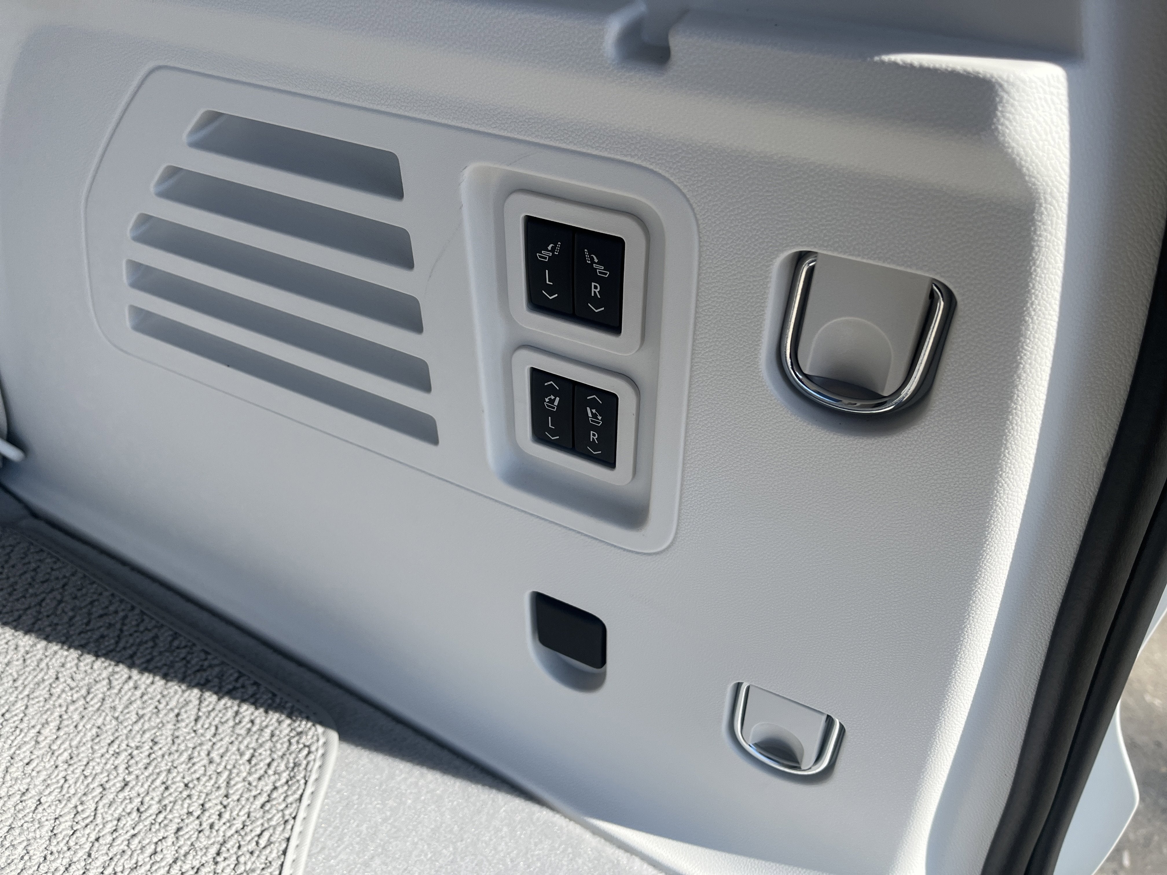 2025 GMC Acadia Denali w/Sunroof AdptvCrz HtdCldMemLthr HtdStrngWhl 20s HD-SurroundVision