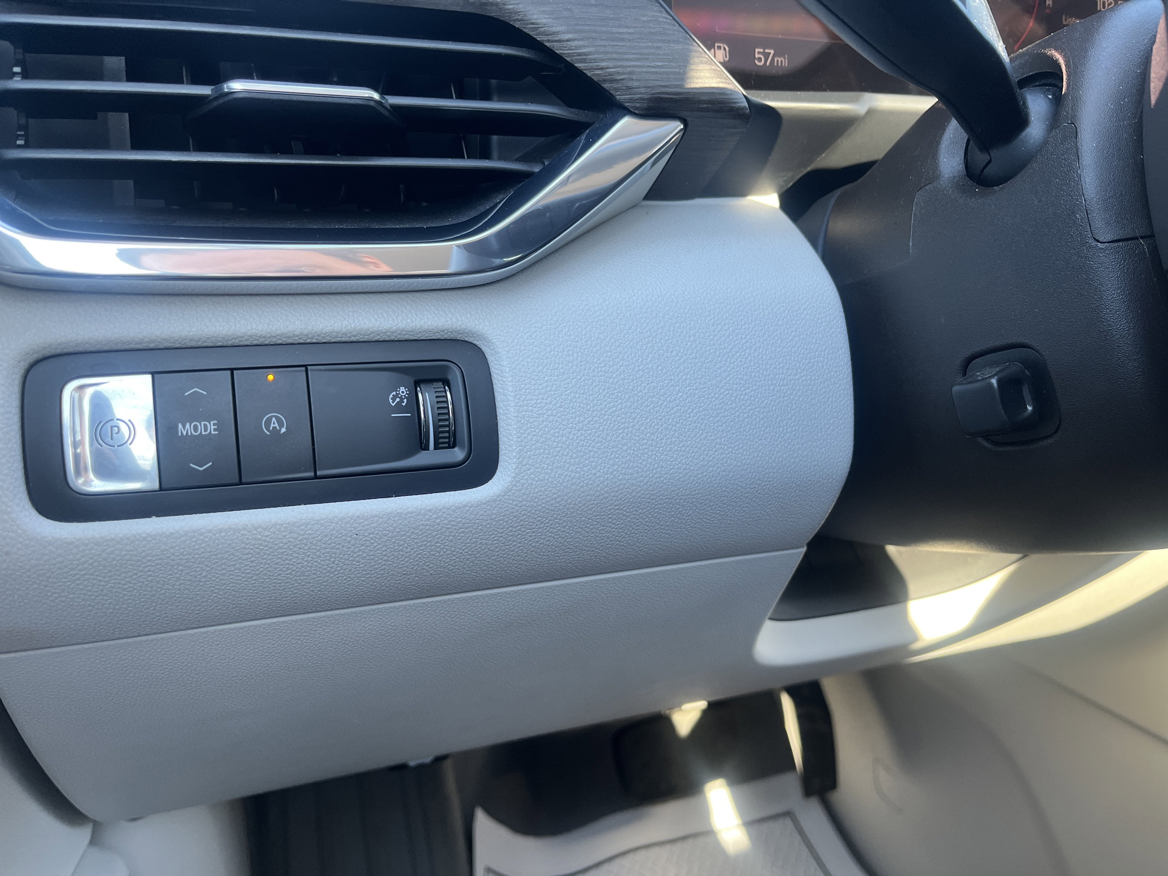 2025 GMC Acadia Denali w/Sunroof AdptvCrz HtdCldMemLthr HtdStrngWhl 20s HD-SurroundVision