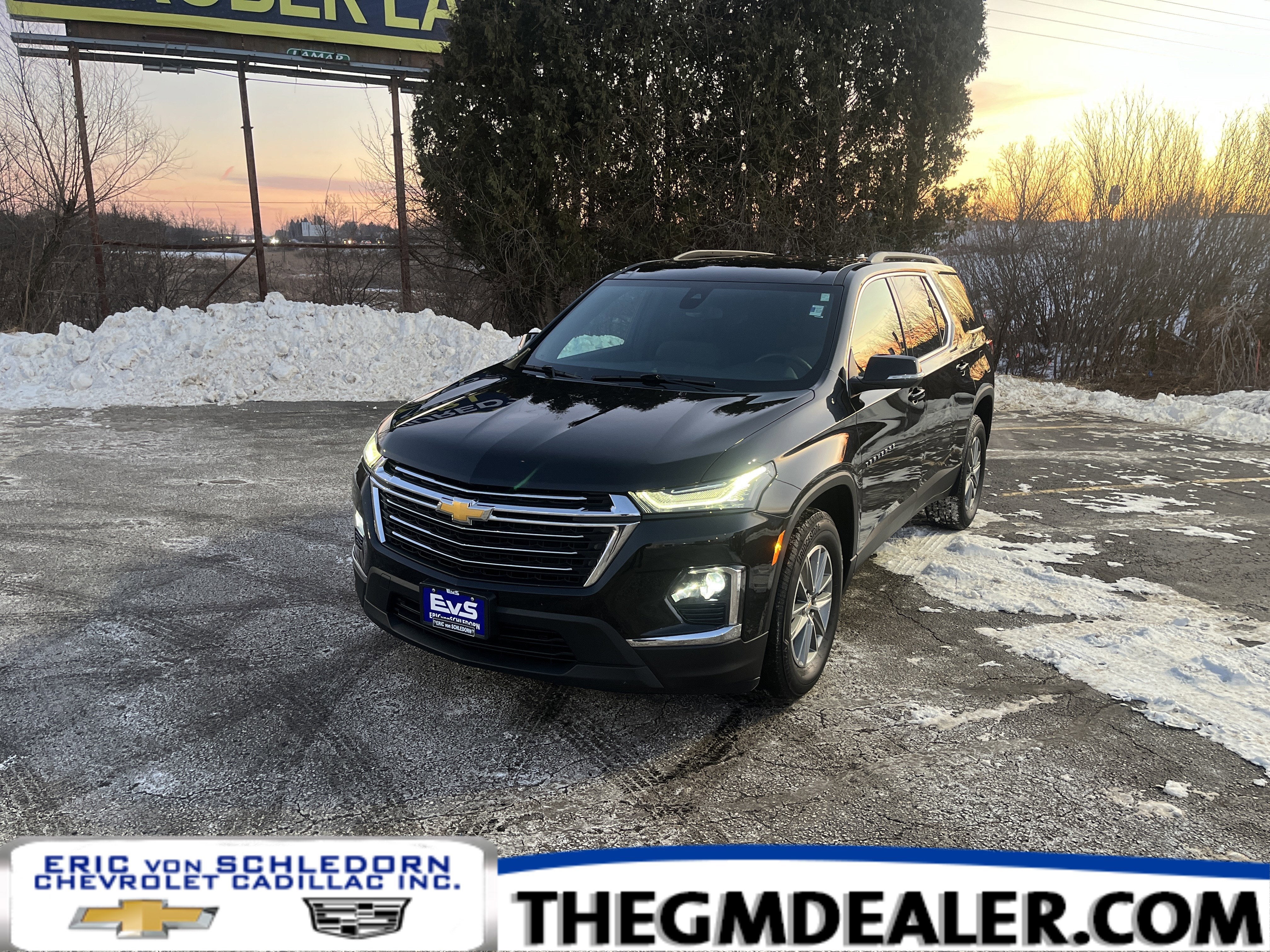 2023 Chevrolet Traverse LT Cloth AWD TraileringEquipment w/HtdSeats RemoteStart 8-WayPwrDrvrSeat