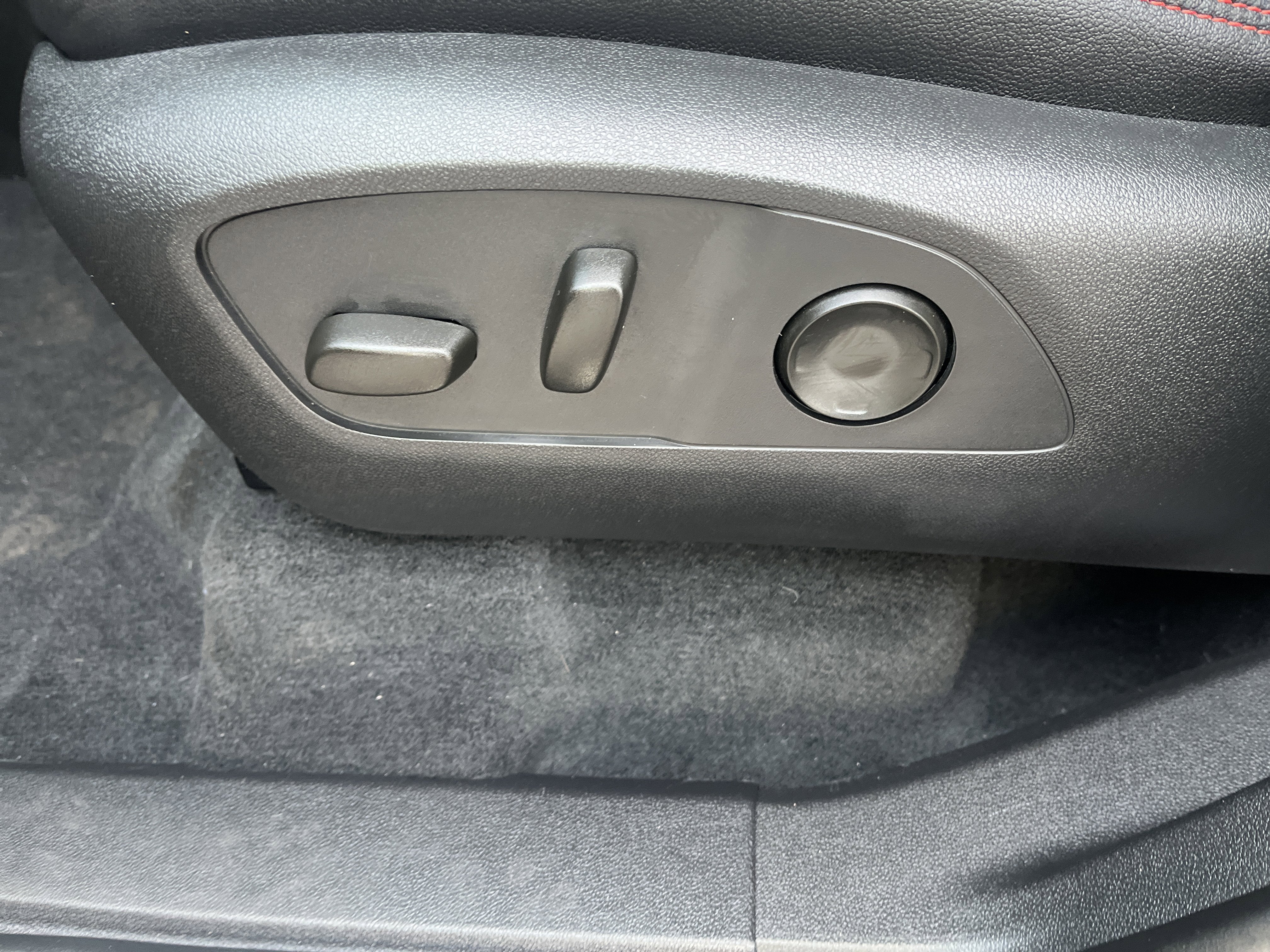 2025 Chevrolet Traverse RS AWD w/AdptvCrz HtdCldMemLthr HtdSteeringWheel HD-SurroundVision