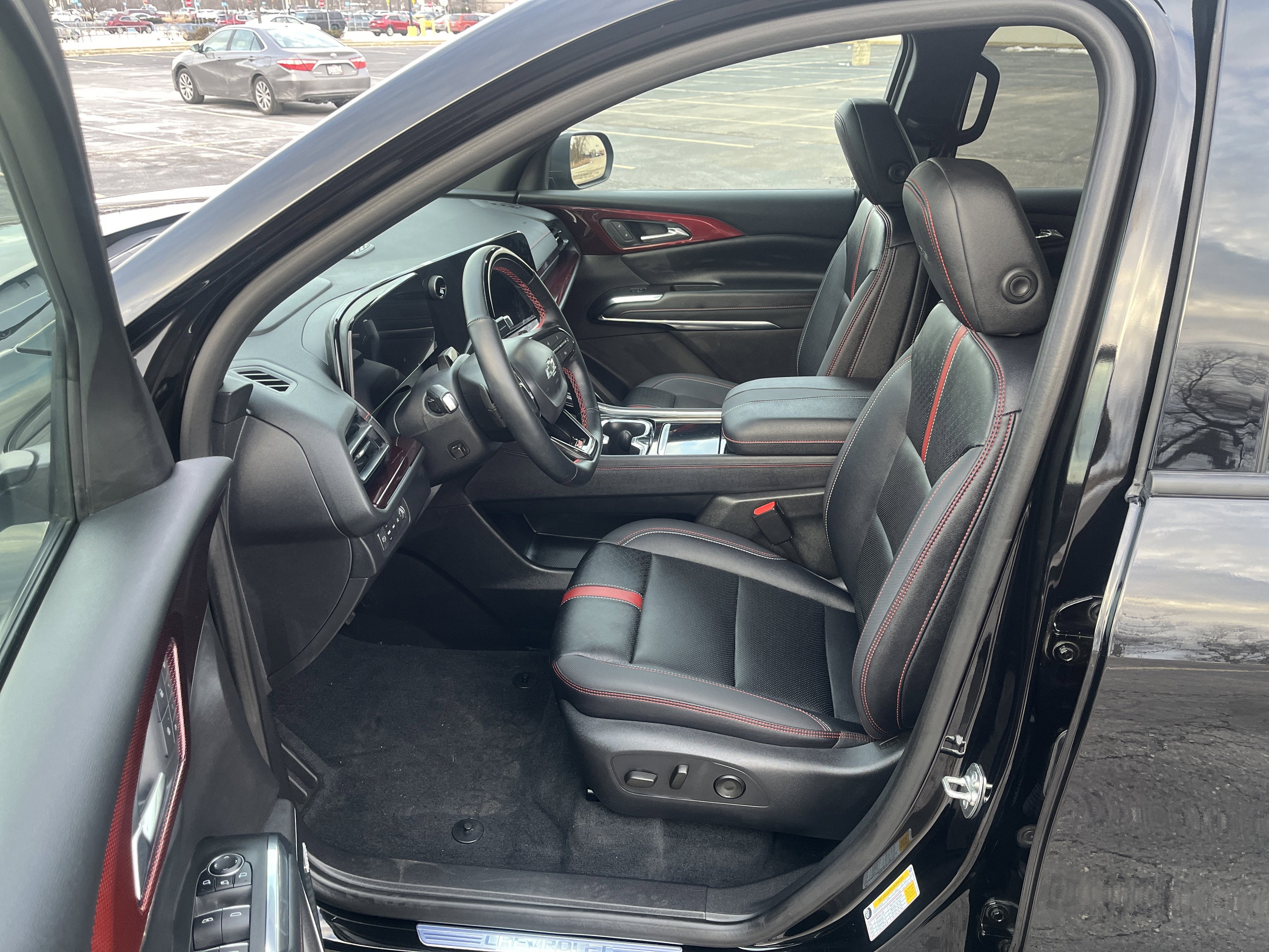 2025 Chevrolet Traverse RS AWD w/AdptvCrz HtdCldMemLthr HtdSteeringWheel HD-SurroundVision