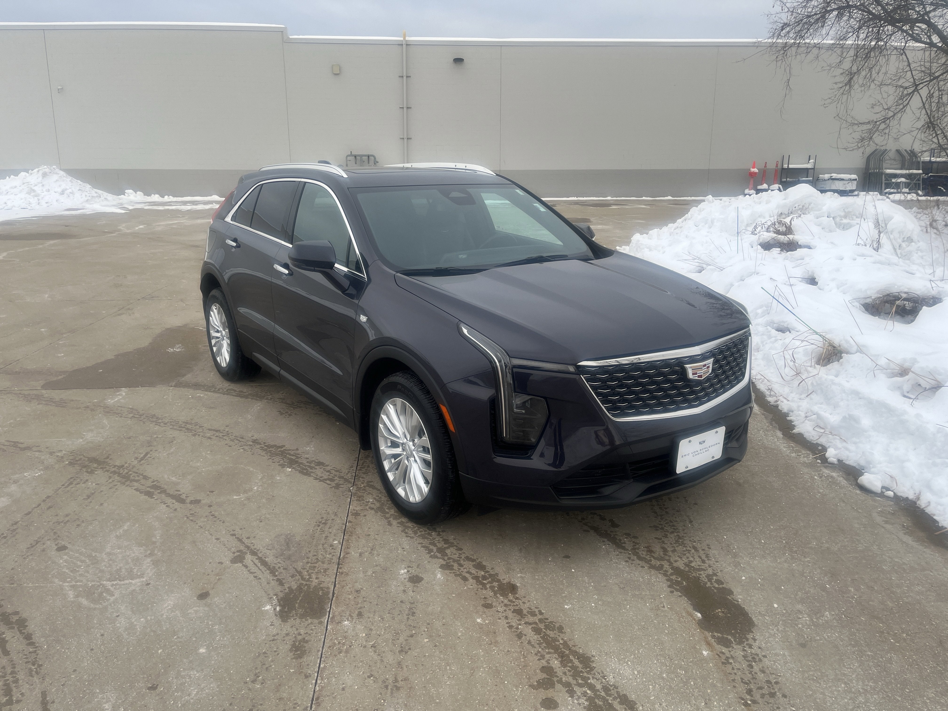 2024 Cadillac XT4 Luxury AWD ColdWxPkg w/Sunroof HtdLthr HtdSteeringWheel HD-RearCamera