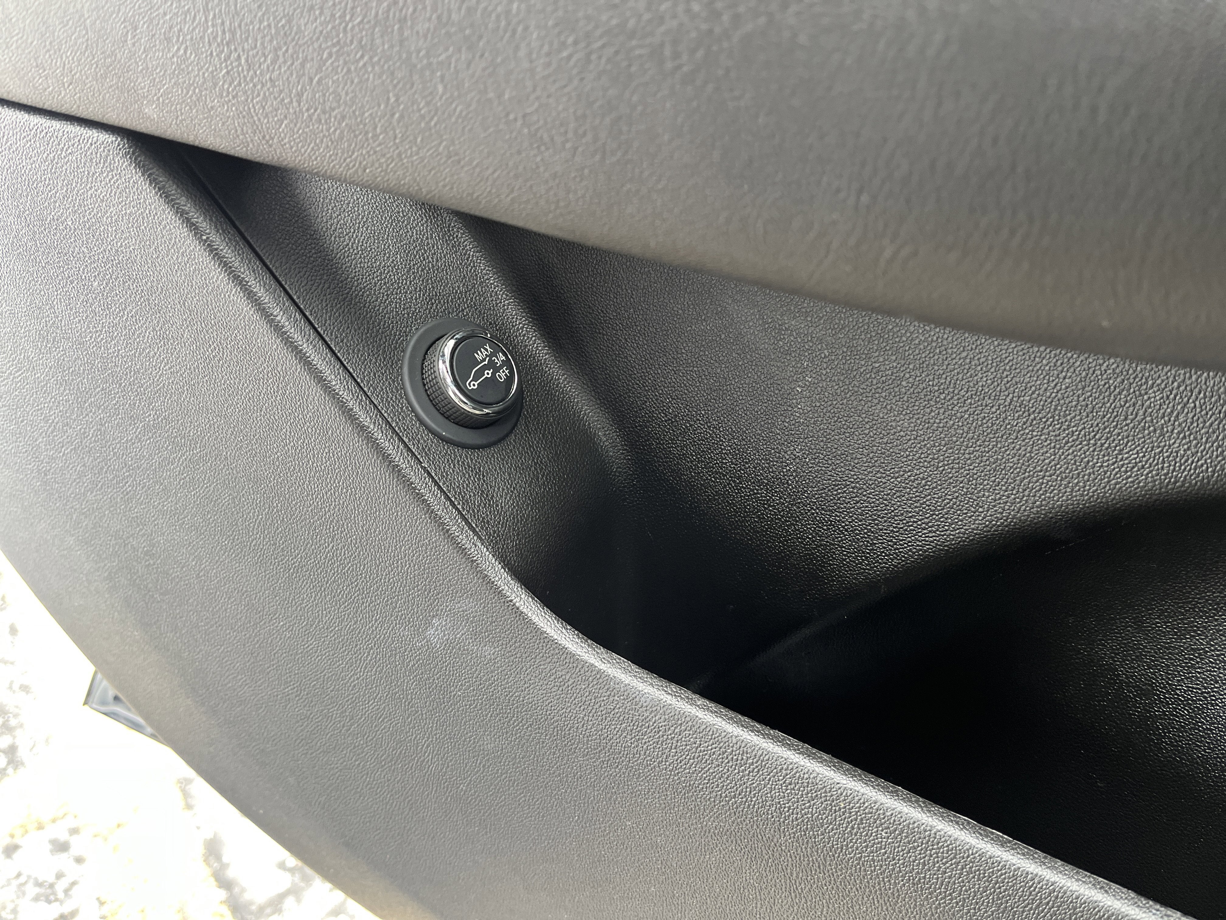 2025 Cadillac XT5 Premium Luxury AWD 3.6L w/Tri-ZoneAutomaticClimateControl HtdCldMemLthr AirIonizer Sunroof HD-RrCam