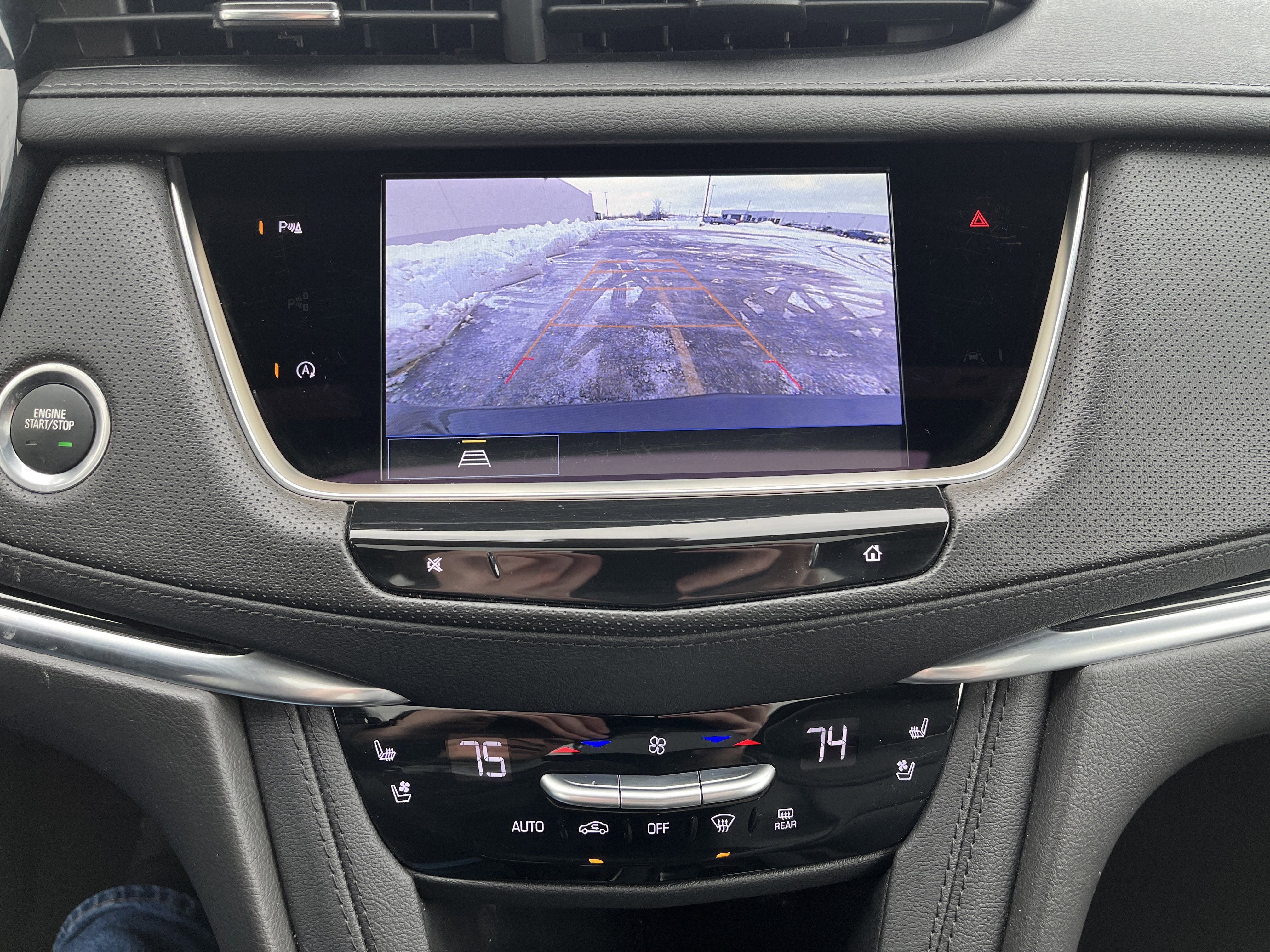 2025 Cadillac XT5 Premium Luxury AWD 3.6L w/Tri-ZoneAutomaticClimateControl HtdCldMemLthr AirIonizer Sunroof HD-RrCam