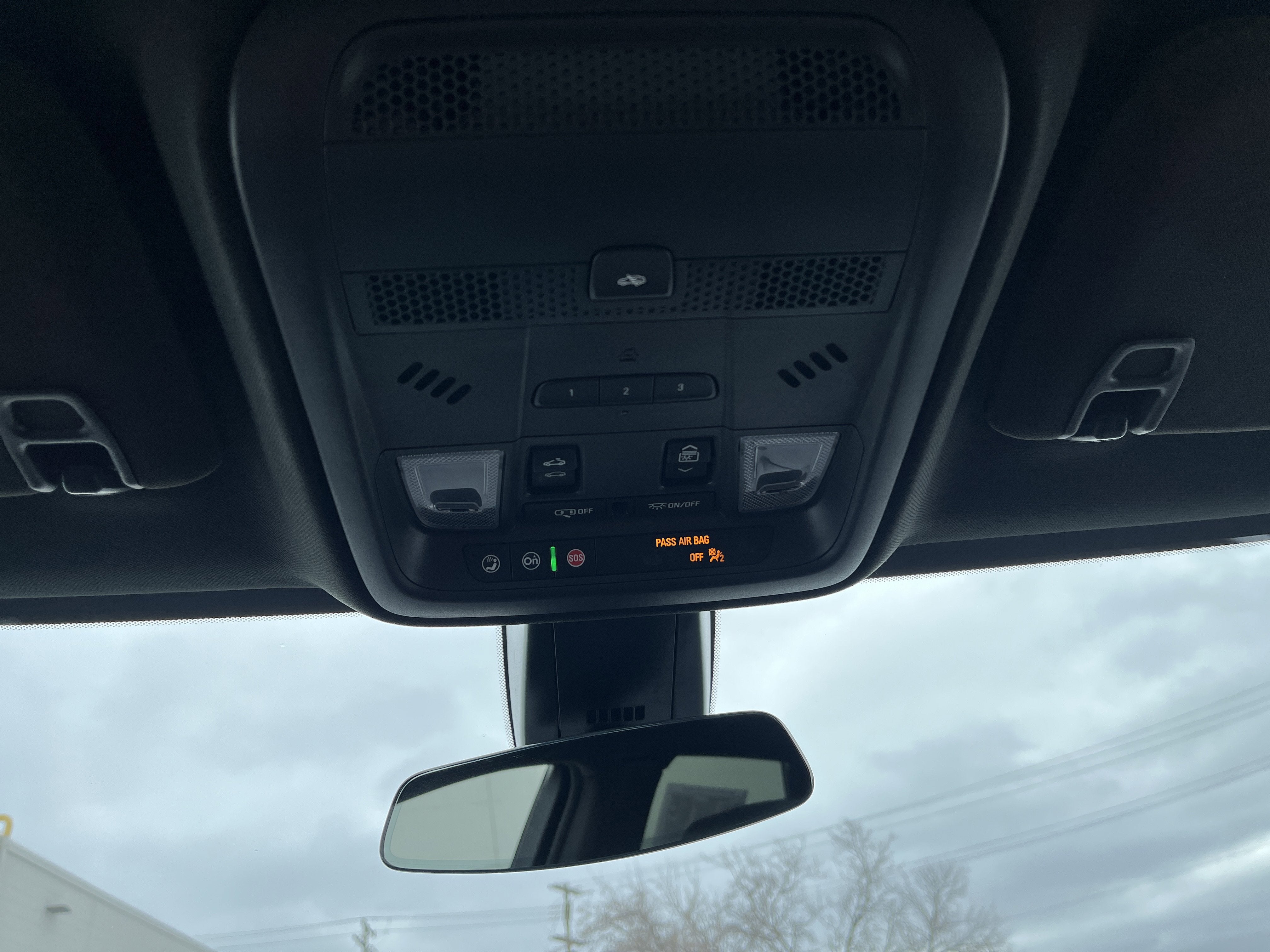 2025 Cadillac XT5 Premium Luxury AWD 3.6L w/Tri-ZoneAutomaticClimateControl HtdCldMemLthr AirIonizer Sunroof HD-RrCam