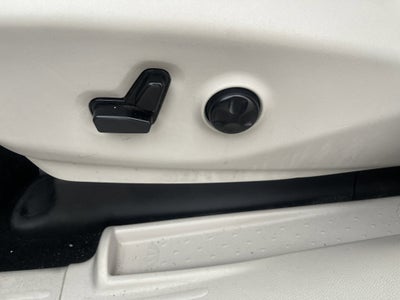 2017 Chrysler Pacifica Limited UConnectTheater&Sound AdvSftyTec 8-Pass&20InchWheelGroups w/Nav DVD AdptvCrz 360DegreeCamera