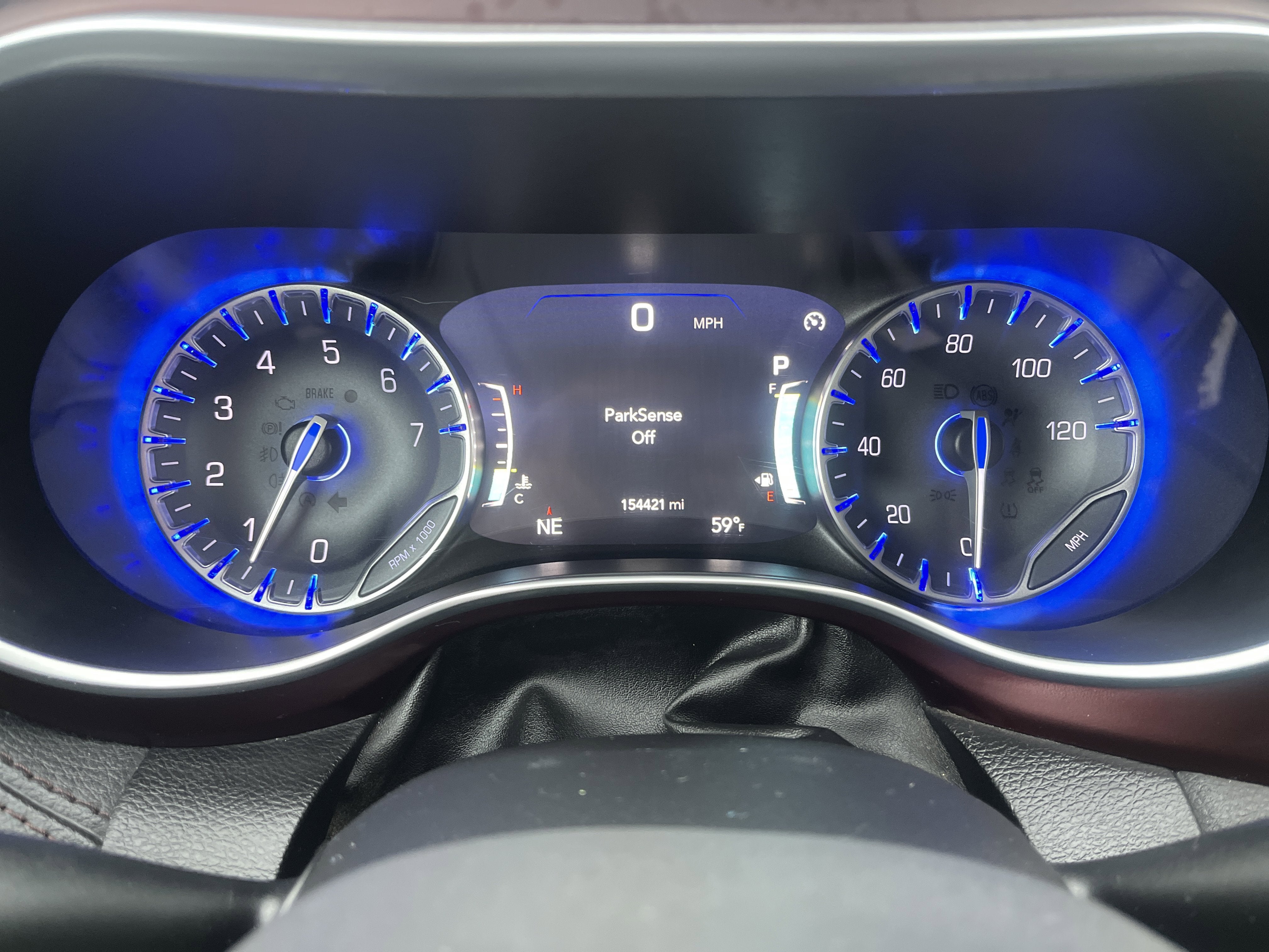 2017 Chrysler Pacifica Limited UConnectTheater&Sound AdvSftyTec 8-Pass&20InchWheelGroups w/Nav DVD AdptvCrz 360DegreeCamera