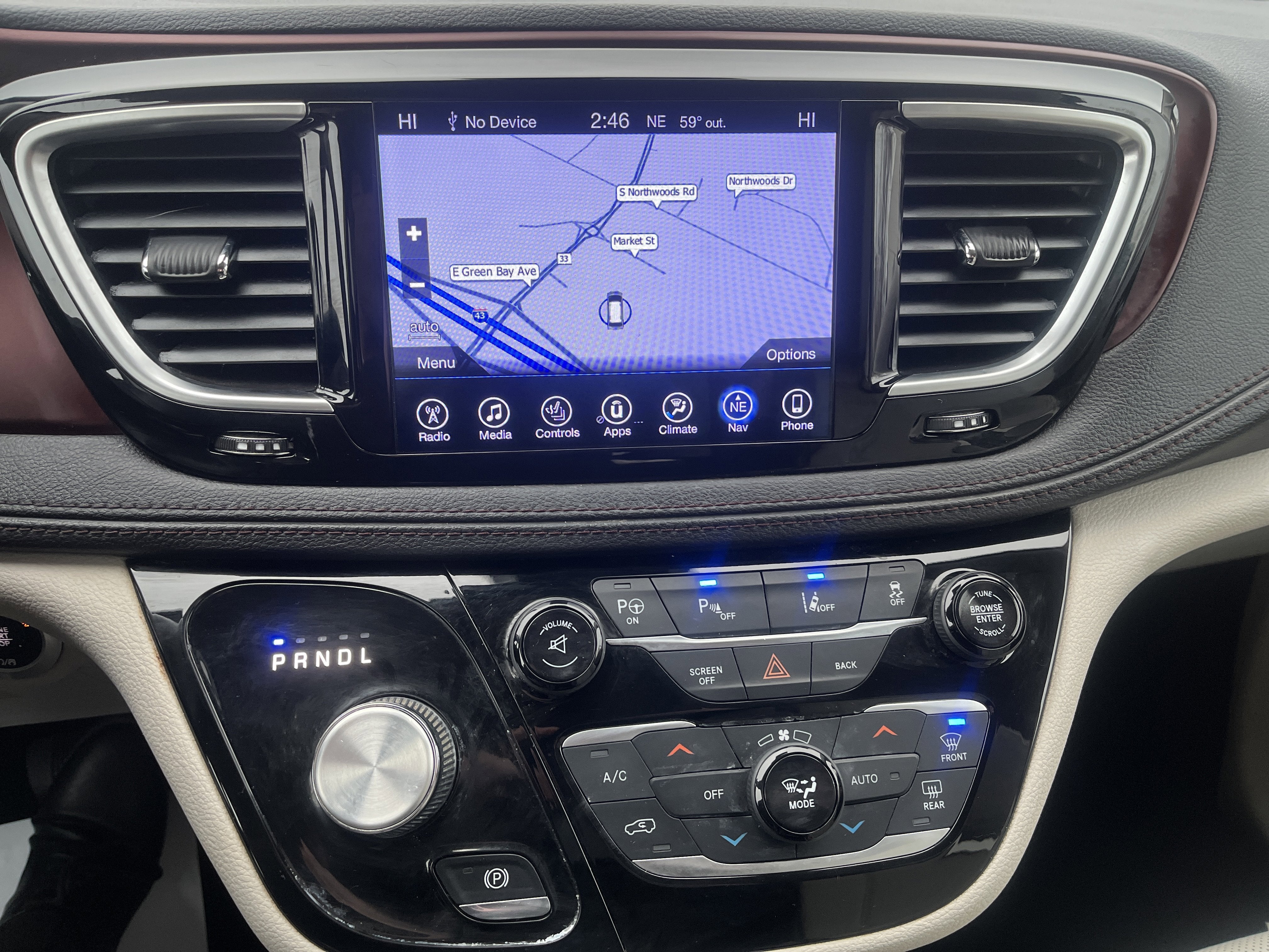 2017 Chrysler Pacifica Limited UConnectTheater&Sound AdvSftyTec 8-Pass&20InchWheelGroups w/Nav DVD AdptvCrz 360DegreeCamera