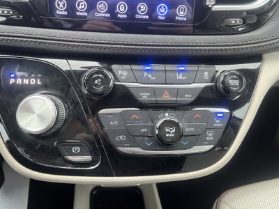 2017 Chrysler Pacifica Limited UConnectTheater&Sound AdvSftyTec 8-Pass&20InchWheelGroups w/Nav DVD AdptvCrz 360DegreeCamera