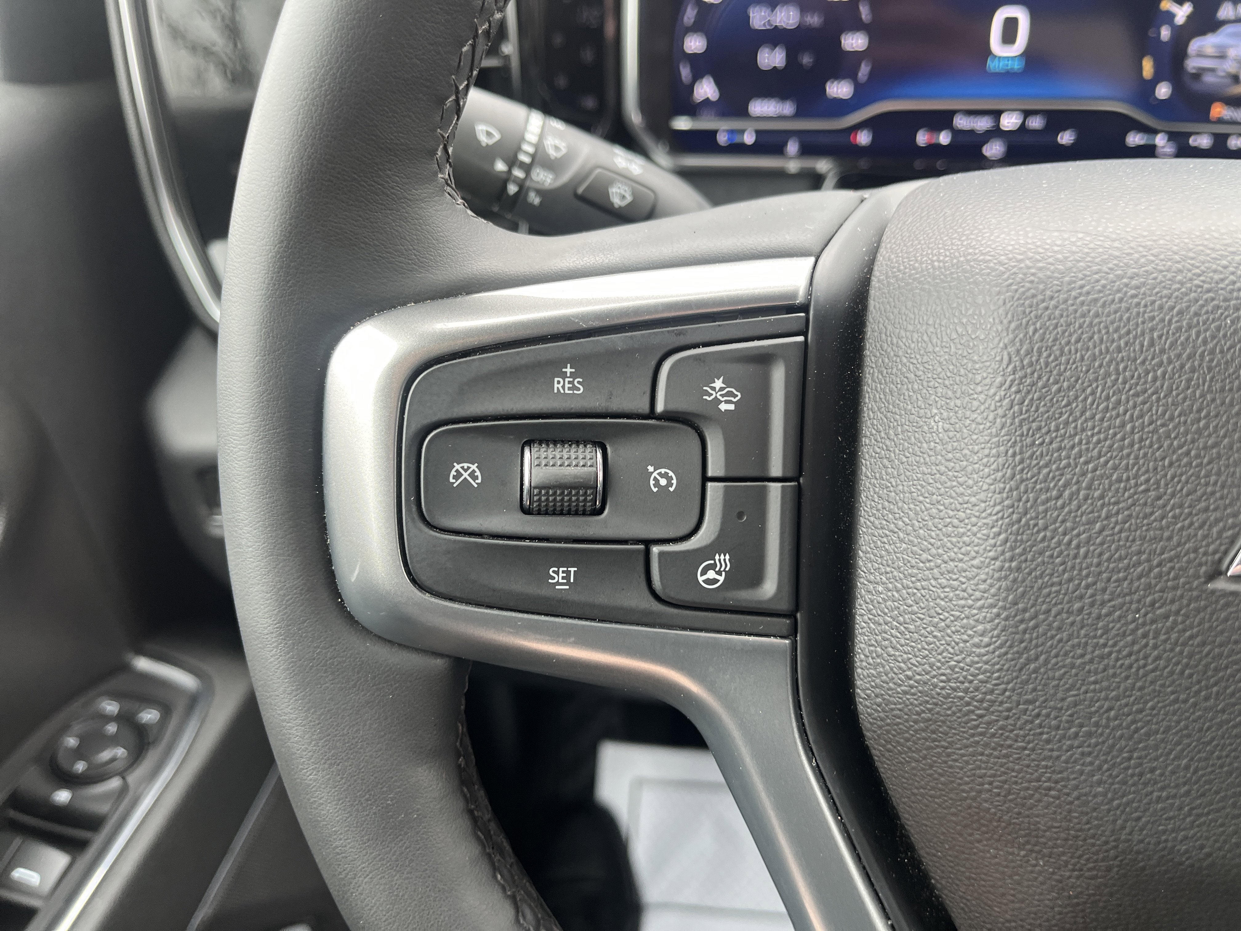 2024 Chevrolet Silverado 1500 LT Crew Cab 4WD w/20s All-TerrrainTires HtdSeats HtdSteeringWheel HD-RearCamera