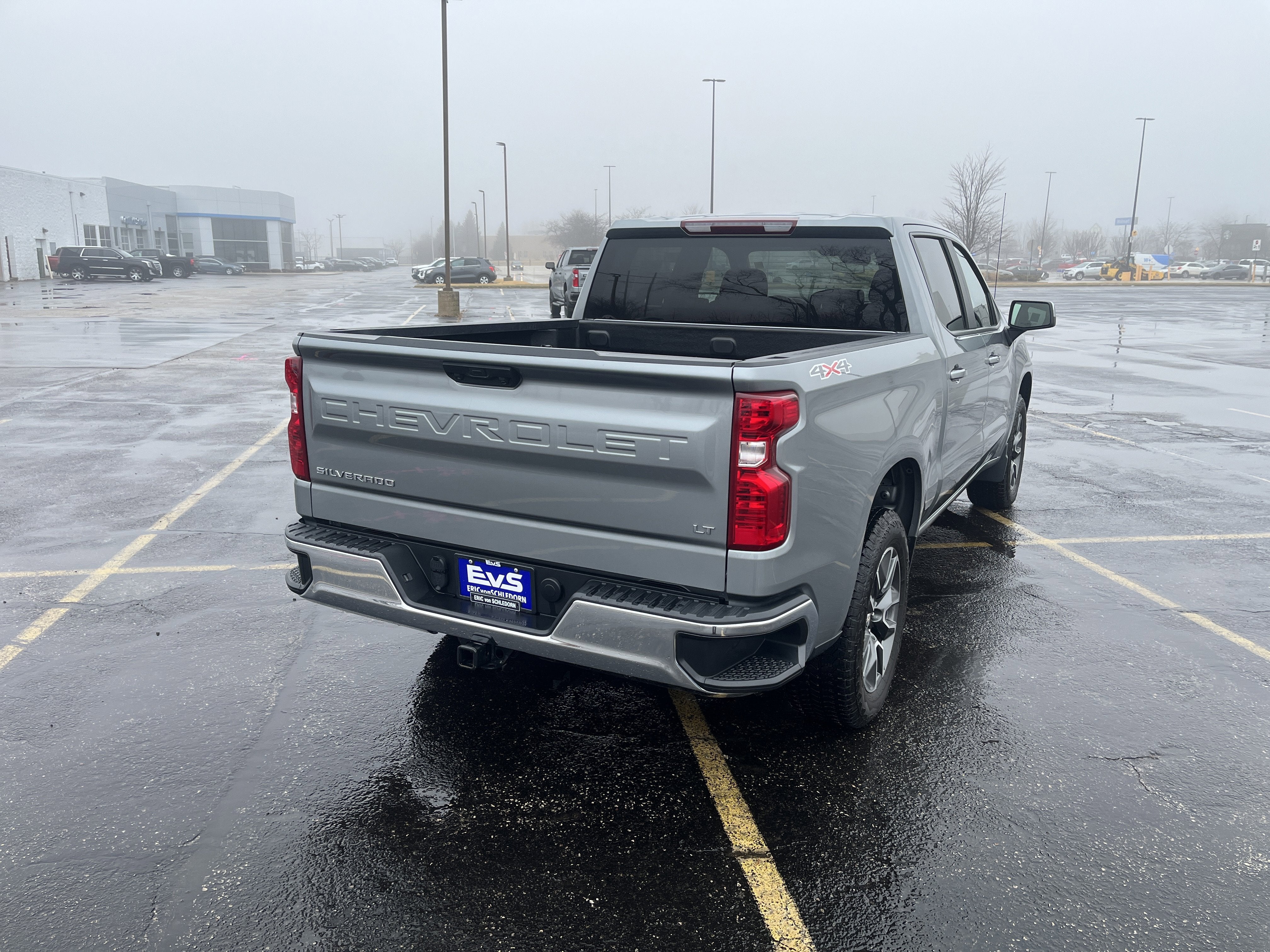 2024 Chevrolet Silverado 1500 LT Crew Cab 4WD w/20s All-TerrrainTires HtdSeats HtdSteeringWheel HD-RearCamera