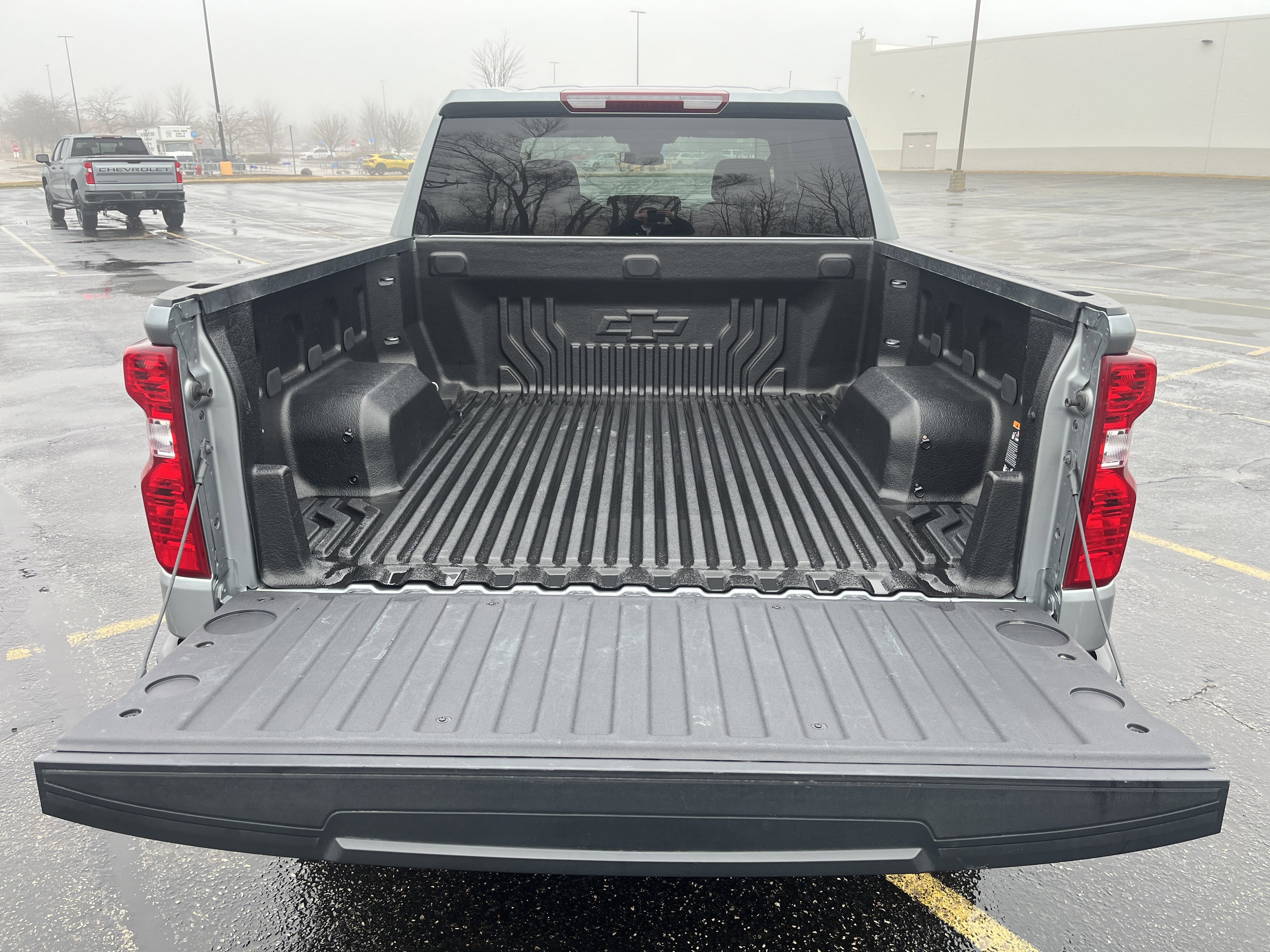 2024 Chevrolet Silverado 1500 LT Crew Cab 4WD w/20s All-TerrrainTires HtdSeats HtdSteeringWheel HD-RearCamera