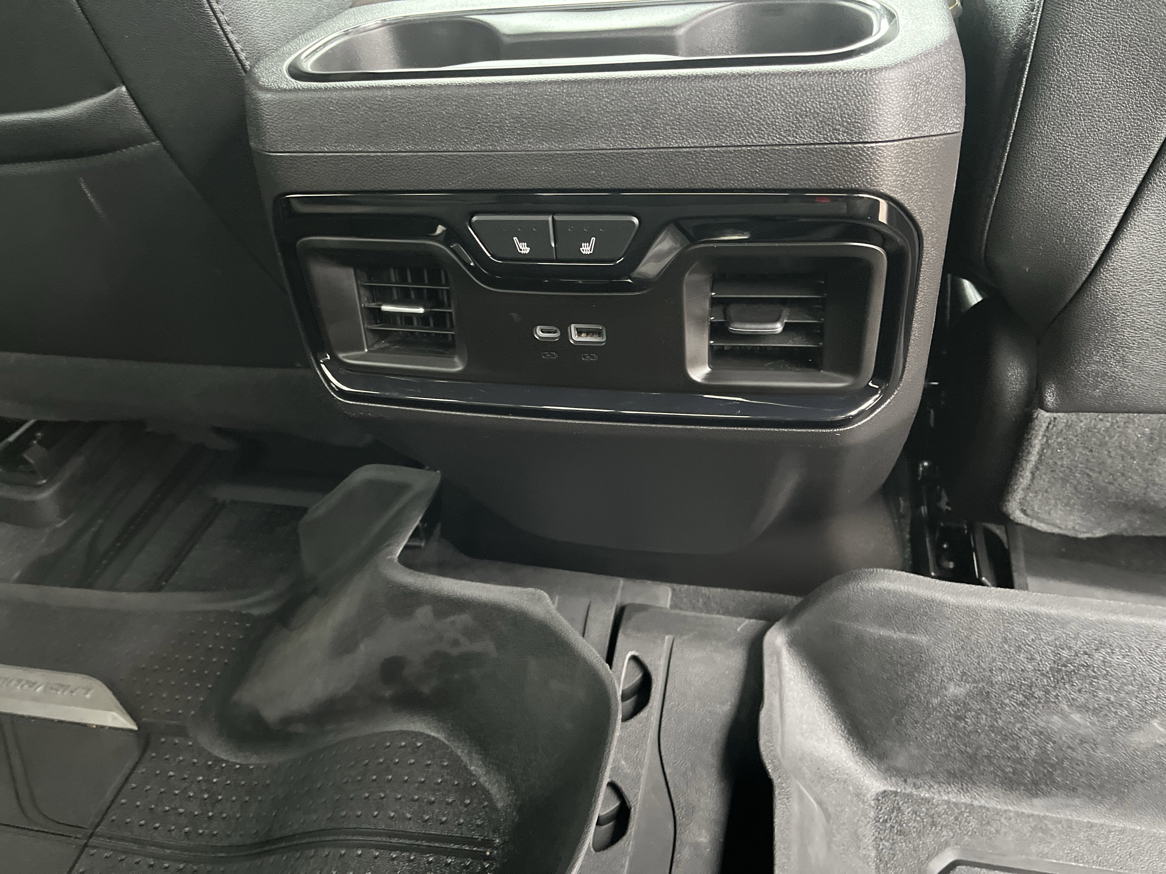 2024 Chevrolet Silverado 1500 ZR2 Crew Cab 4WD 6.2L V8 TechnologyPkg w/Sunroof AdptvCrz Multi-FlexTailgate ActiveExhaust RrCamMrrr