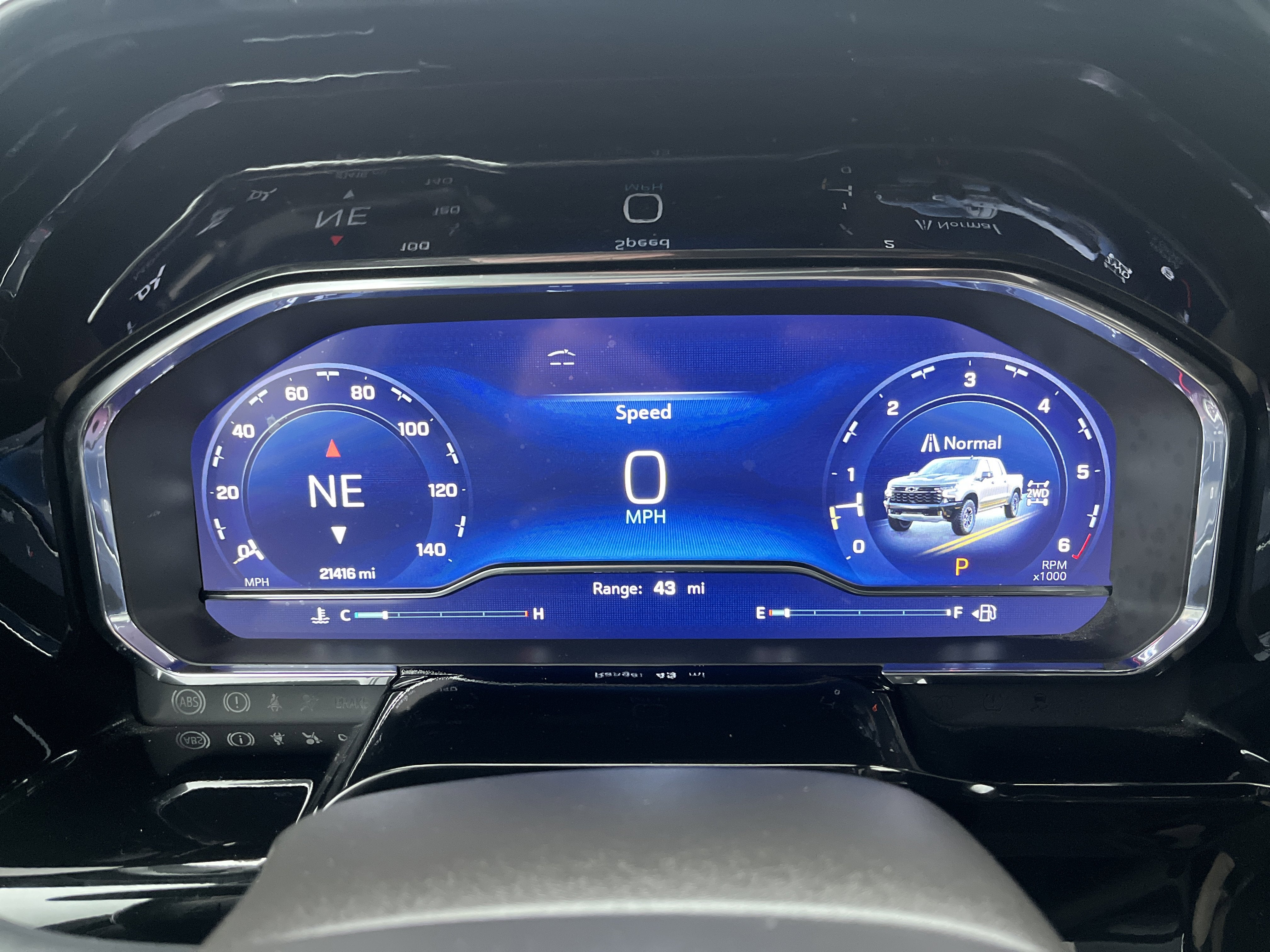 2024 Chevrolet Silverado 1500 ZR2 Crew Cab 4WD 6.2L V8 TechnologyPkg w/Sunroof AdptvCrz Multi-FlexTailgate ActiveExhaust RrCamMrrr