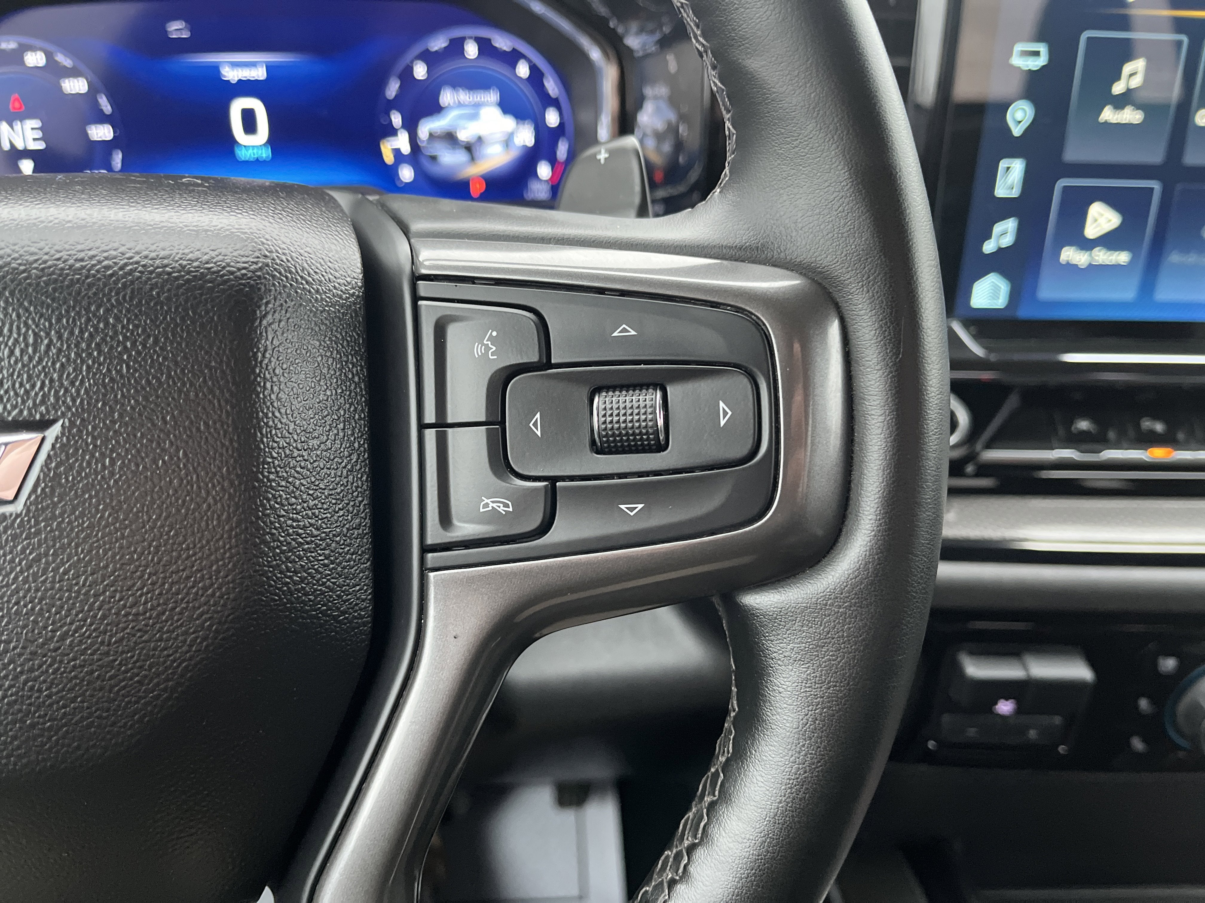 2024 Chevrolet Silverado 1500 ZR2 Crew Cab 4WD 6.2L V8 TechnologyPkg w/Sunroof AdptvCrz Multi-FlexTailgate ActiveExhaust RrCamMrrr