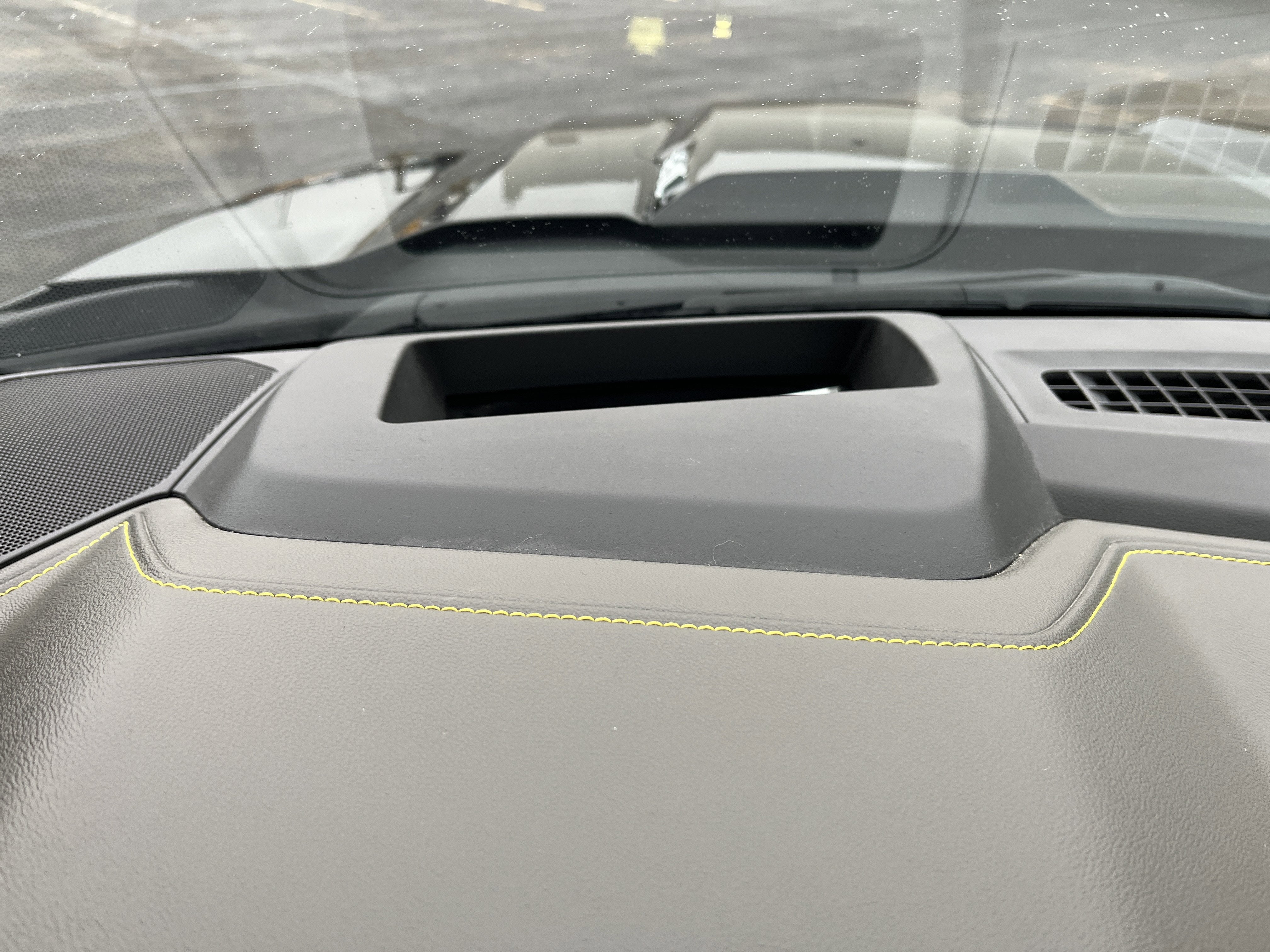 2024 Chevrolet Silverado 1500 ZR2 Crew Cab 4WD 6.2L V8 TechnologyPkg w/Sunroof AdptvCrz Multi-FlexTailgate ActiveExhaust RrCamMrrr