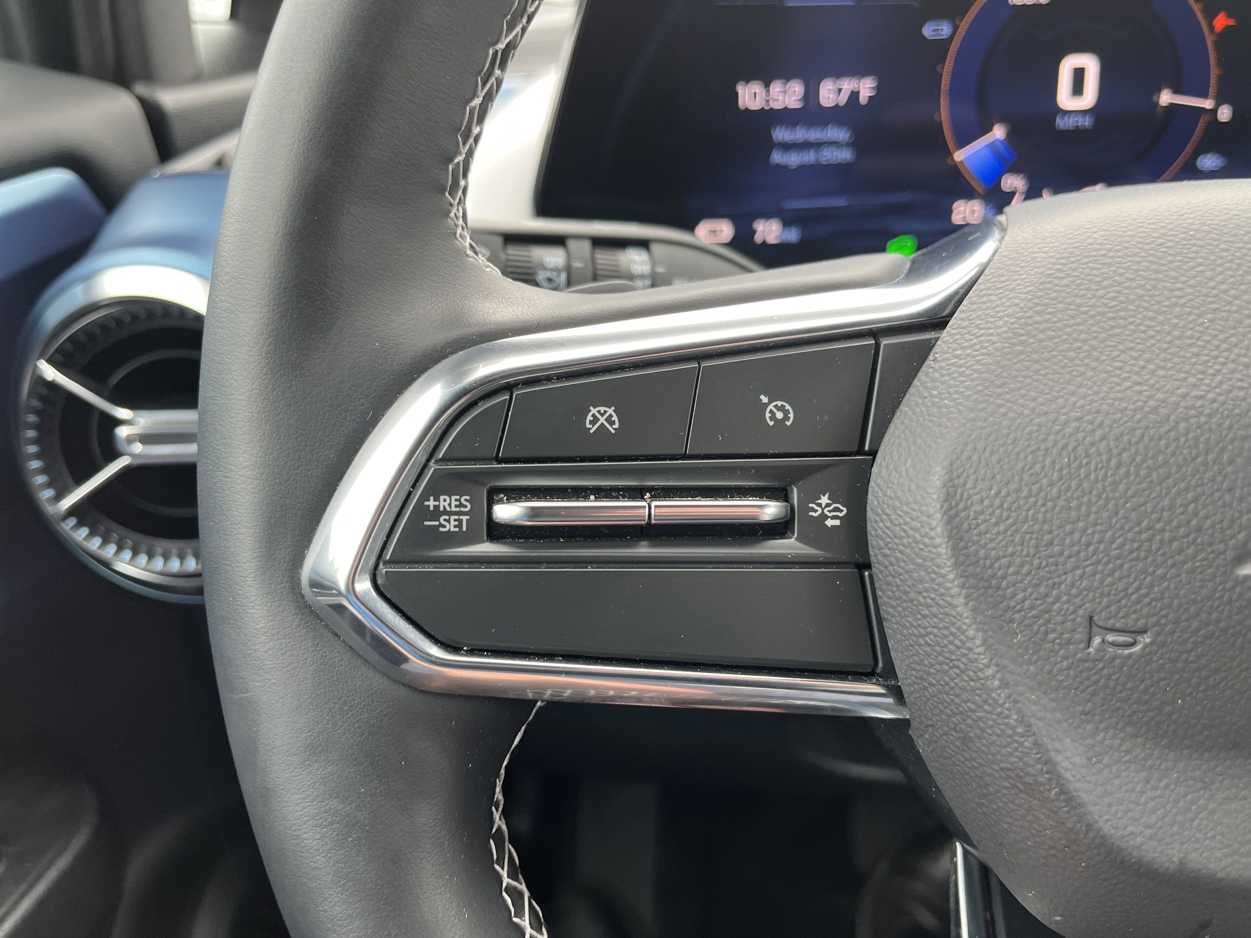 2025 Chevrolet Equinox EV LT FWD ActiveSafety2 Comfort ConvPkgs w/HtdSeats AutosensePwrLiftgate DualLevelChargeCord