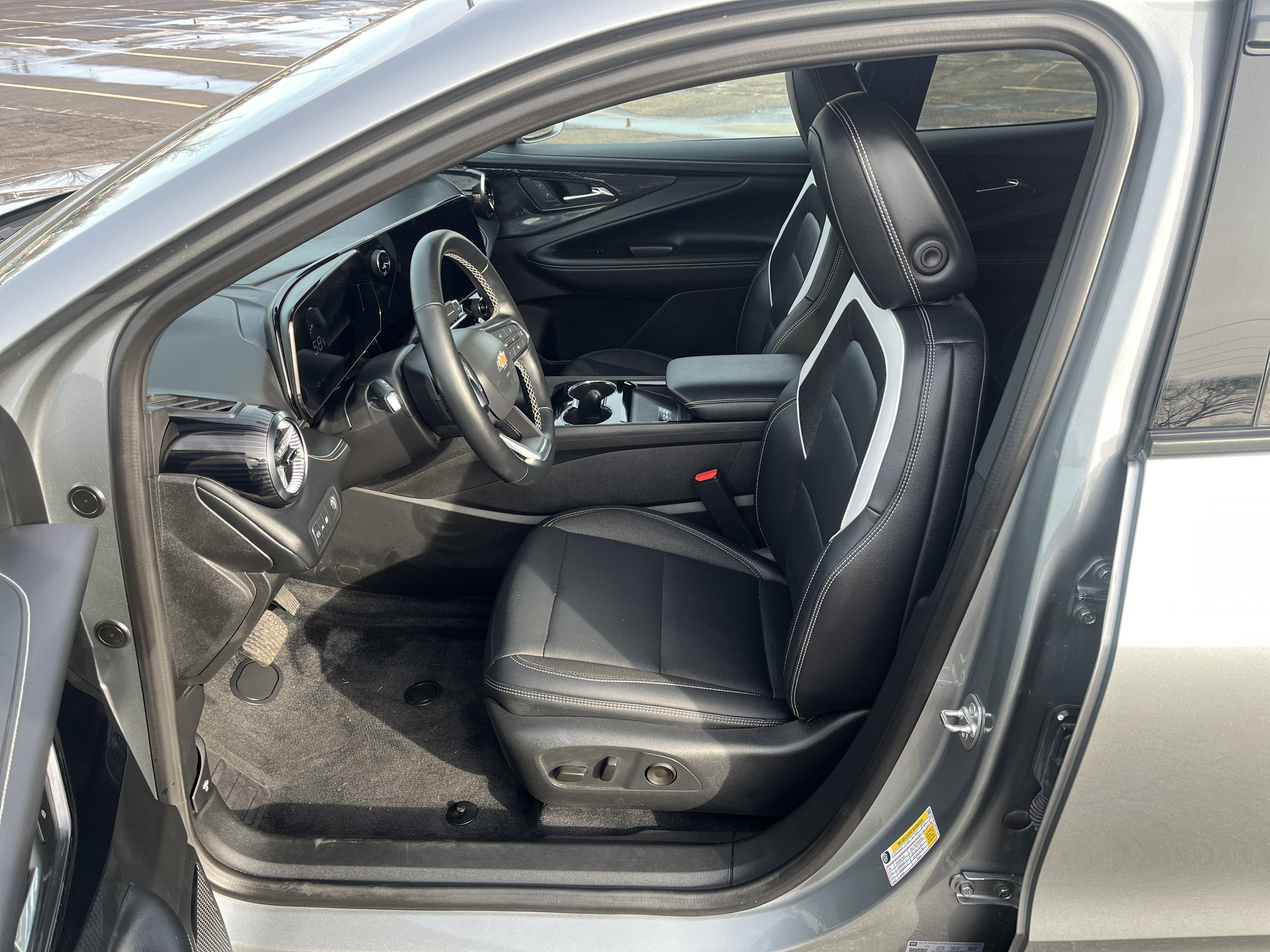 2024 Chevrolet Blazer EV LT eAWD Cmft&Conv Conv&DrvrConfPkgs w/Sunroof AdptvCrz HtdEvotex HtdStrngWhl 8-WayPwrDrvrSeat