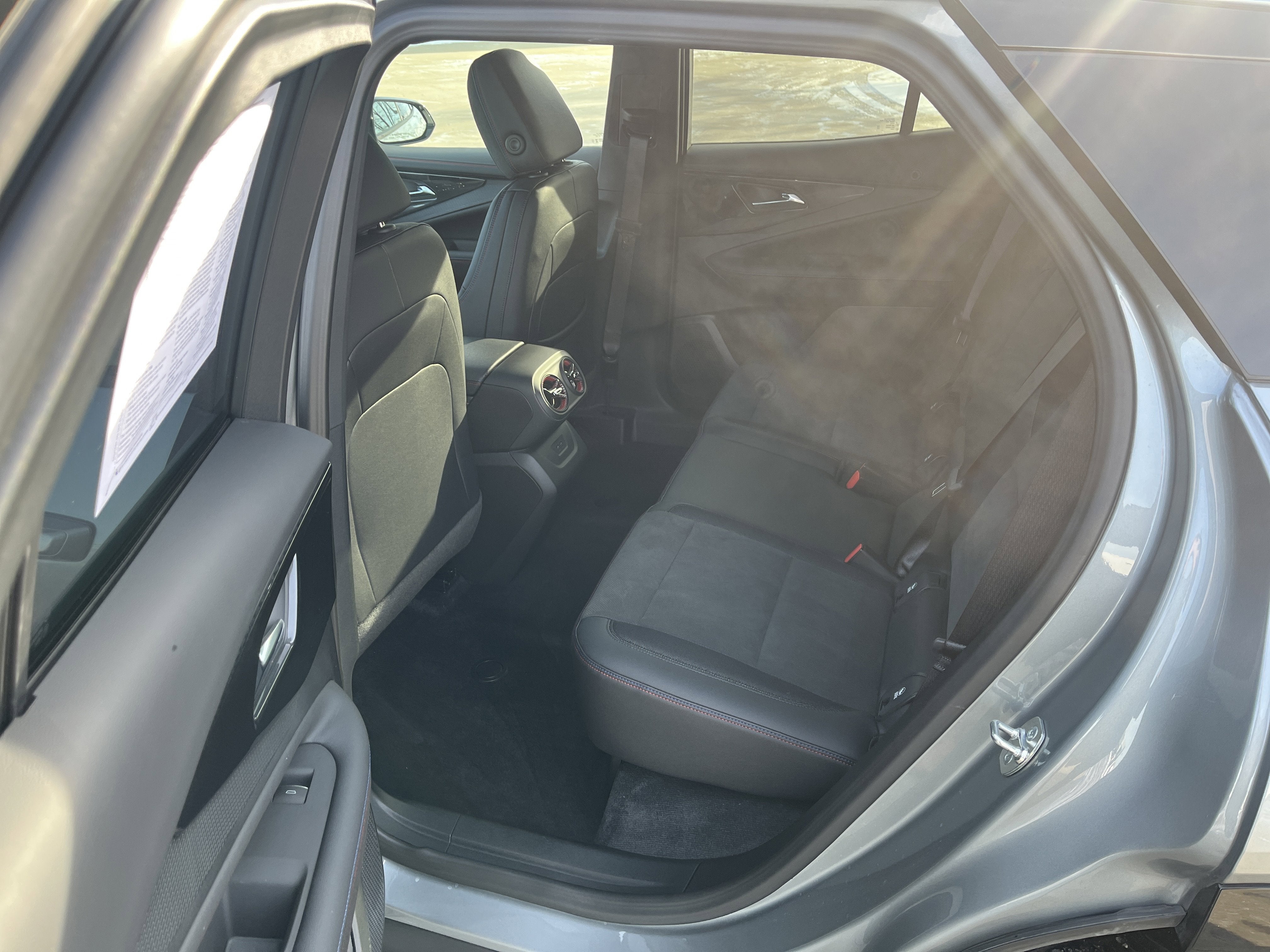 2025 Chevrolet Blazer EV RS eAWD w/Dual-LevelChargeCord 21s AdptvCrz HtdCldMemLthr HD-SrrndVsn