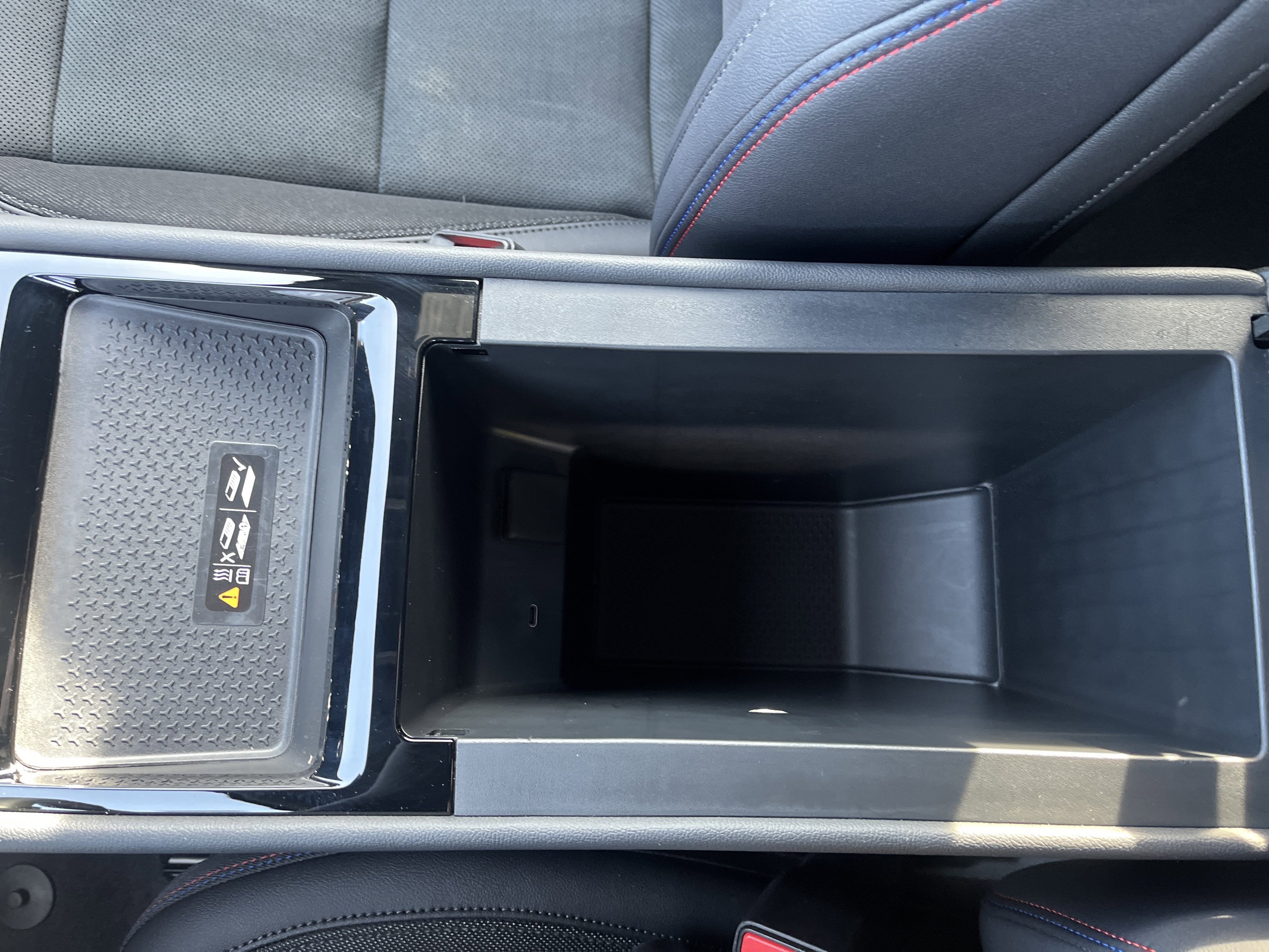 2025 Chevrolet Blazer EV RS eAWD w/Dual-LevelChargeCord 21s AdptvCrz HtdCldMemLthr HD-SrrndVsn