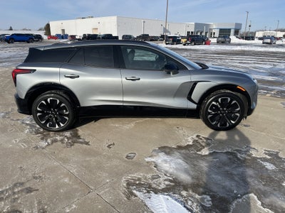 2025 Chevrolet Blazer EV RS eAWD w/Dual-LevelChargeCord 21s AdptvCrz HtdCldMemLthr HD-SrrndVsn