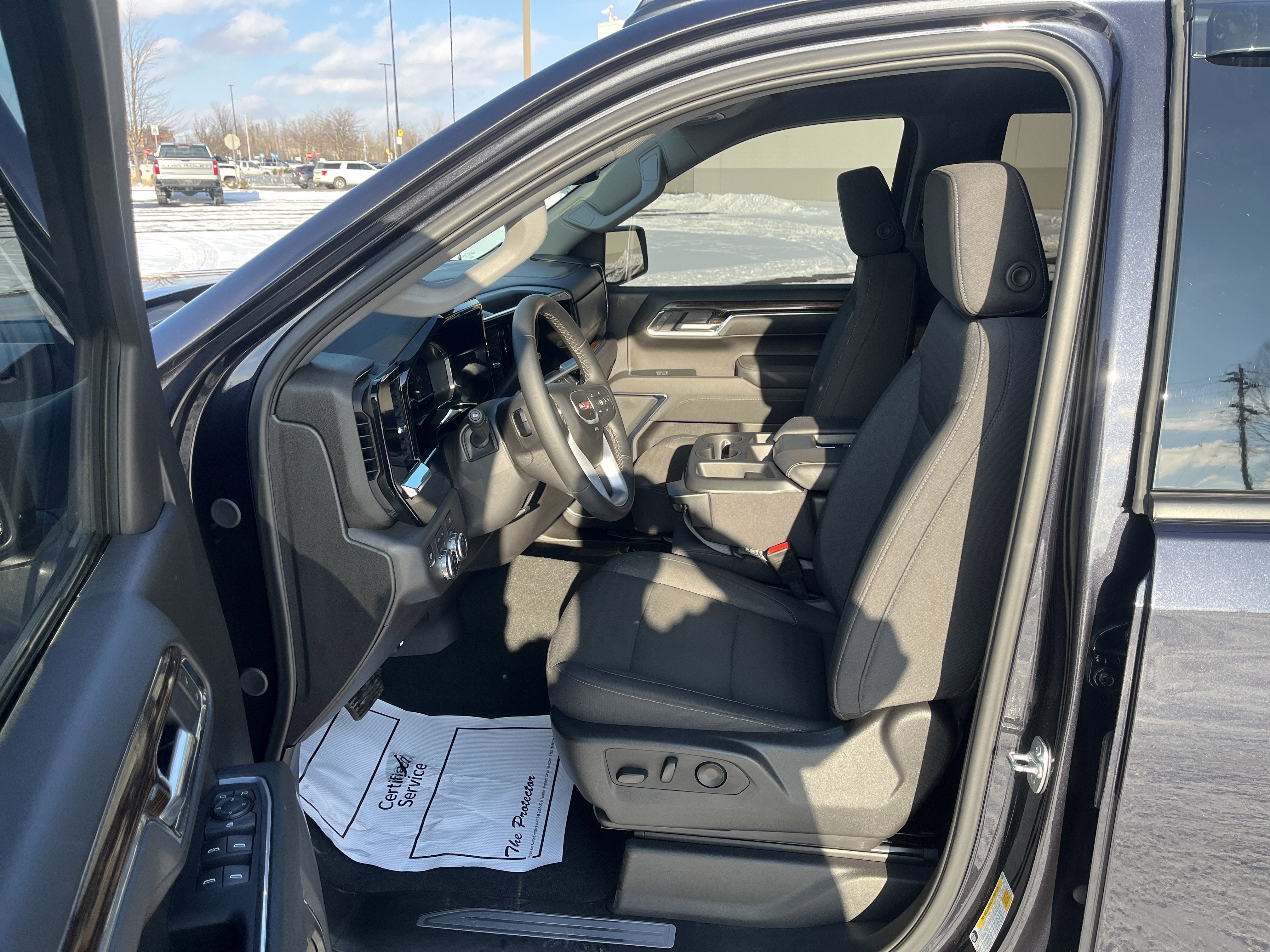 2025 GMC Sierra 1500 Elevation X31 Crew Cab 4WD 3.0L DuramaxDiesel w/HtdSeats HtdSteeringWheel 10-WayPwrDrvrSeat