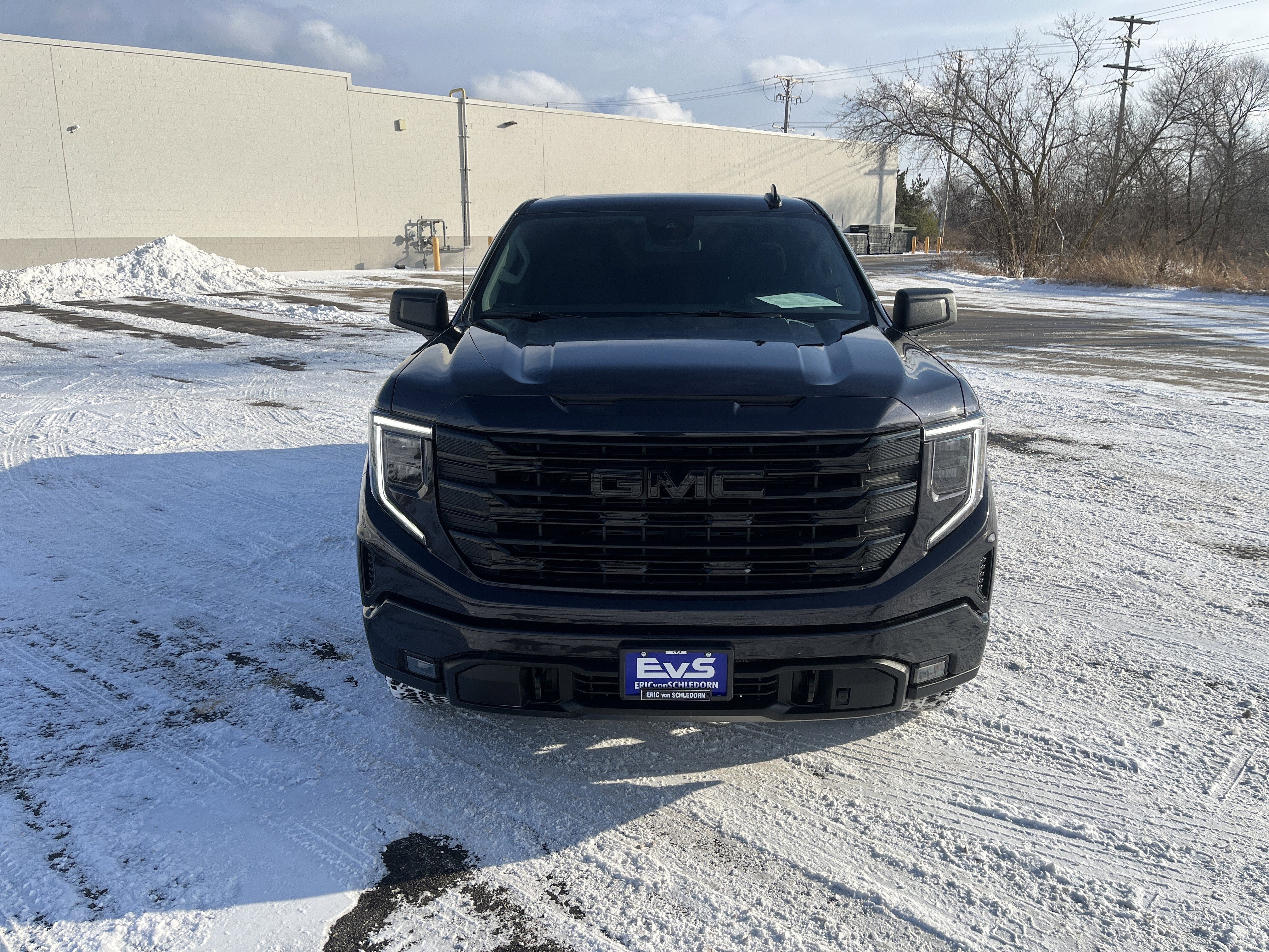 2025 GMC Sierra 1500 Elevation X31 Crew Cab 4WD 3.0L DuramaxDiesel w/HtdSeats HtdSteeringWheel 10-WayPwrDrvrSeat