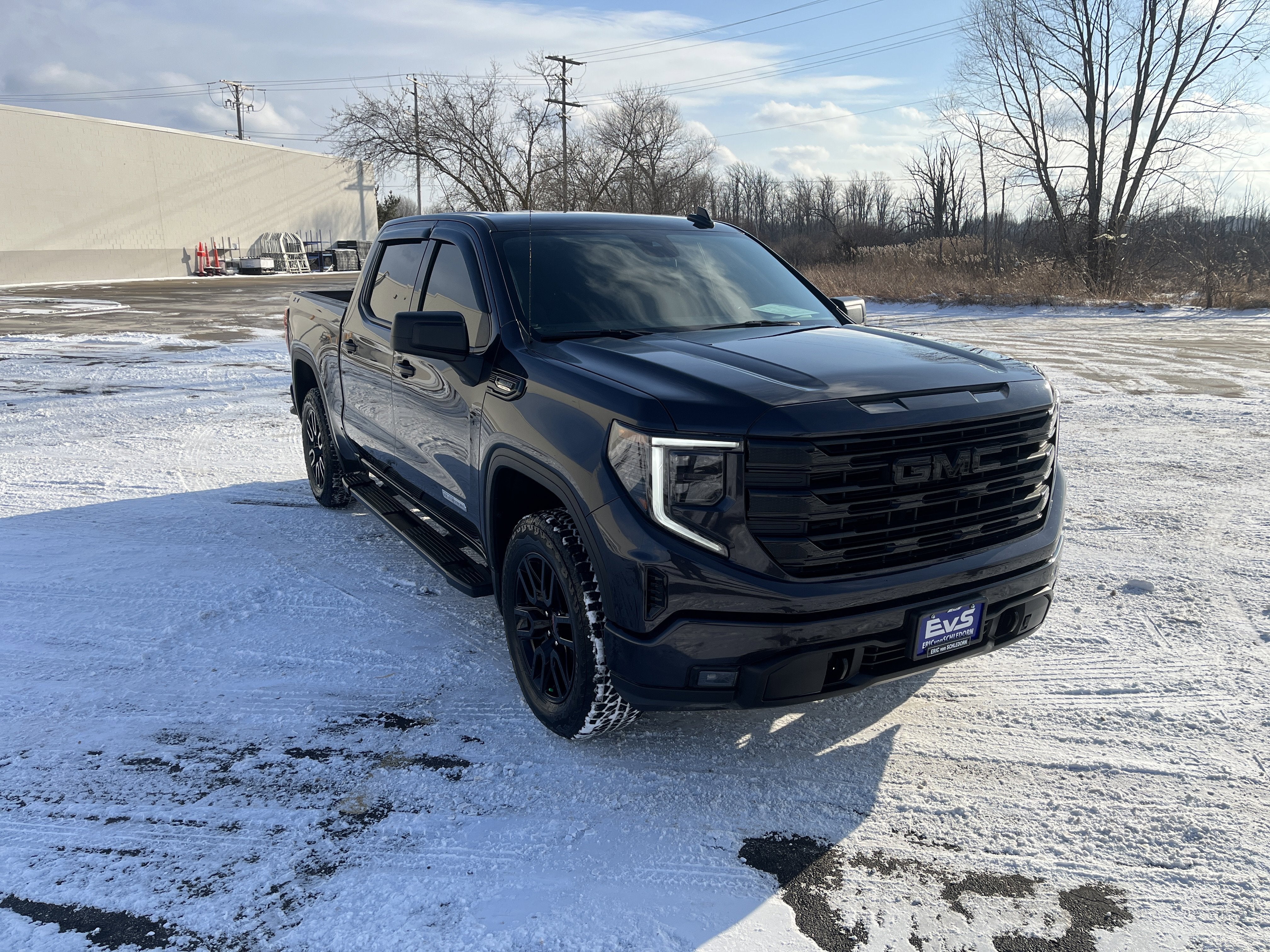 2025 GMC Sierra 1500 Elevation X31 Crew Cab 4WD 3.0L DuramaxDiesel w/HtdSeats HtdSteeringWheel 10-WayPwrDrvrSeat