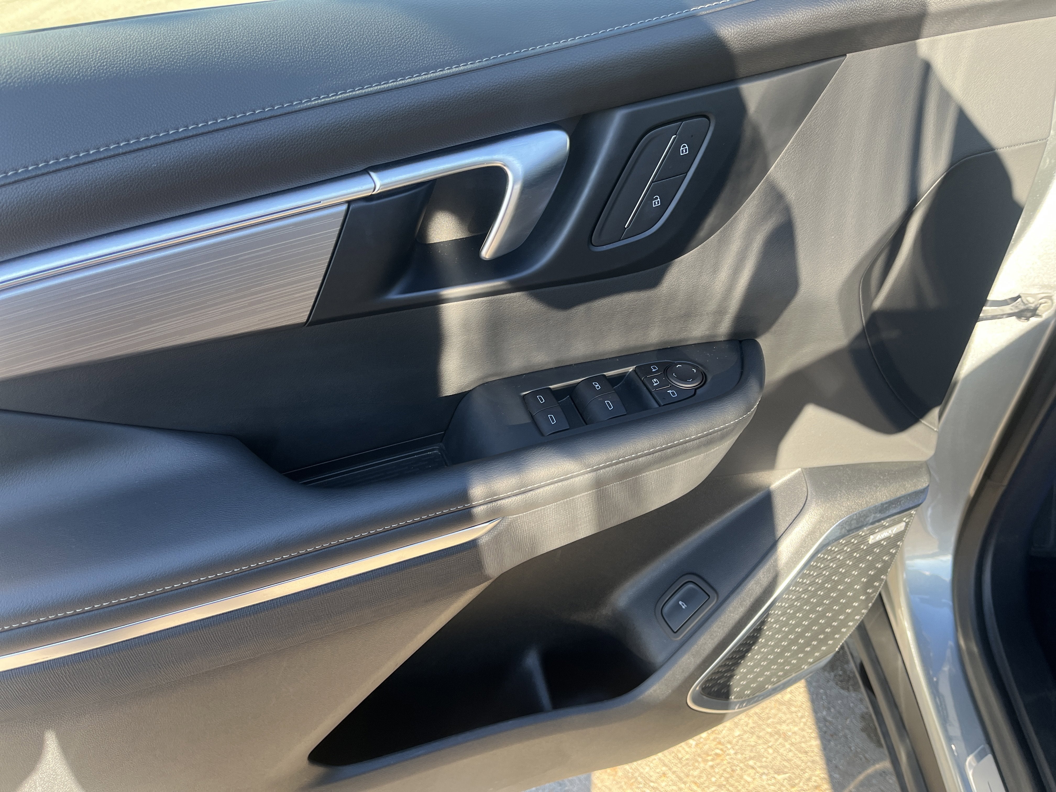 2025 Buick Enclave Preferred AWD w/Heated Seats HtdSteeringWheel Bose 20s HD-SurroundVision