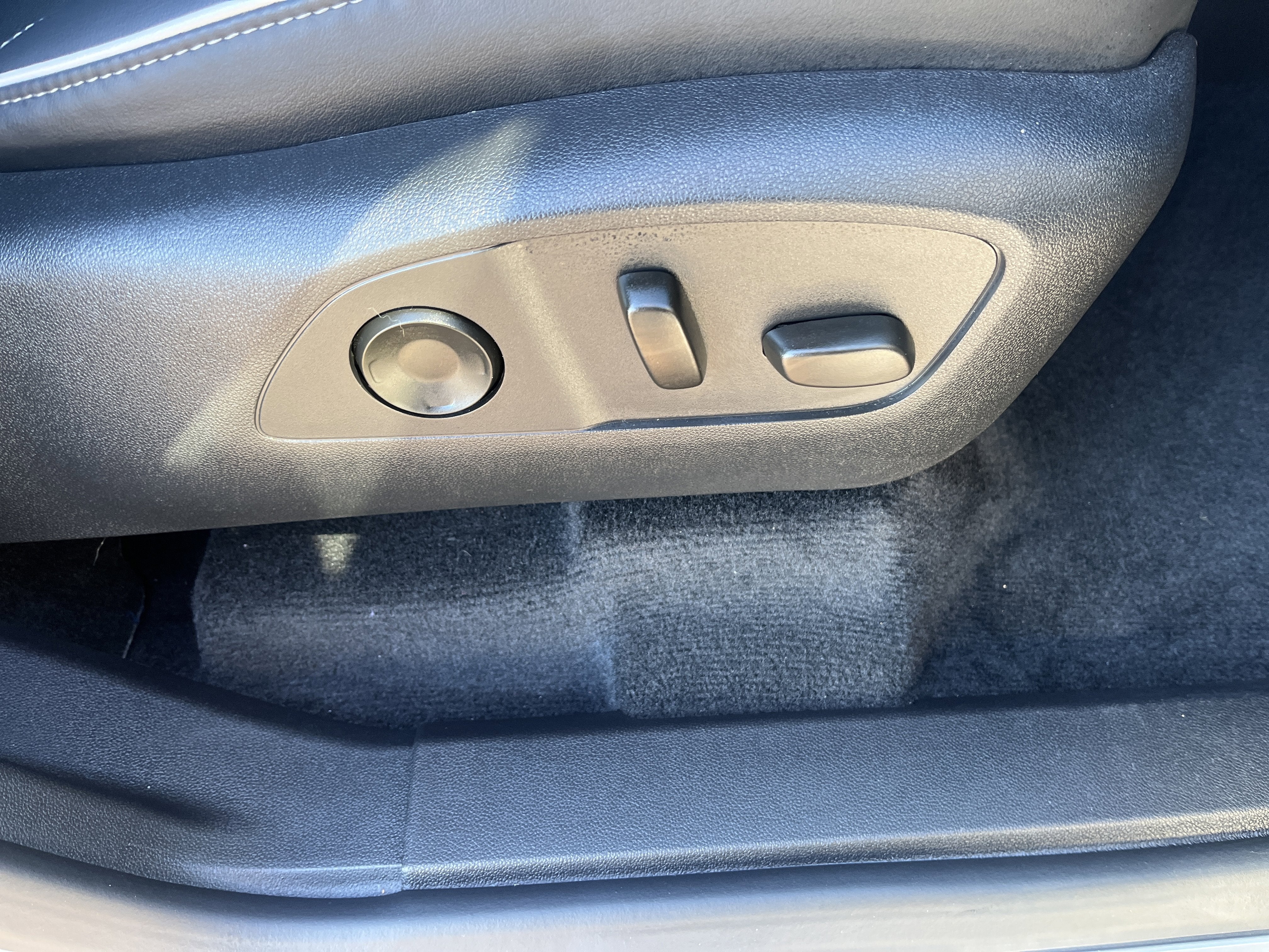 2025 Buick Enclave Preferred AWD w/Heated Seats HtdSteeringWheel Bose 20s HD-SurroundVision