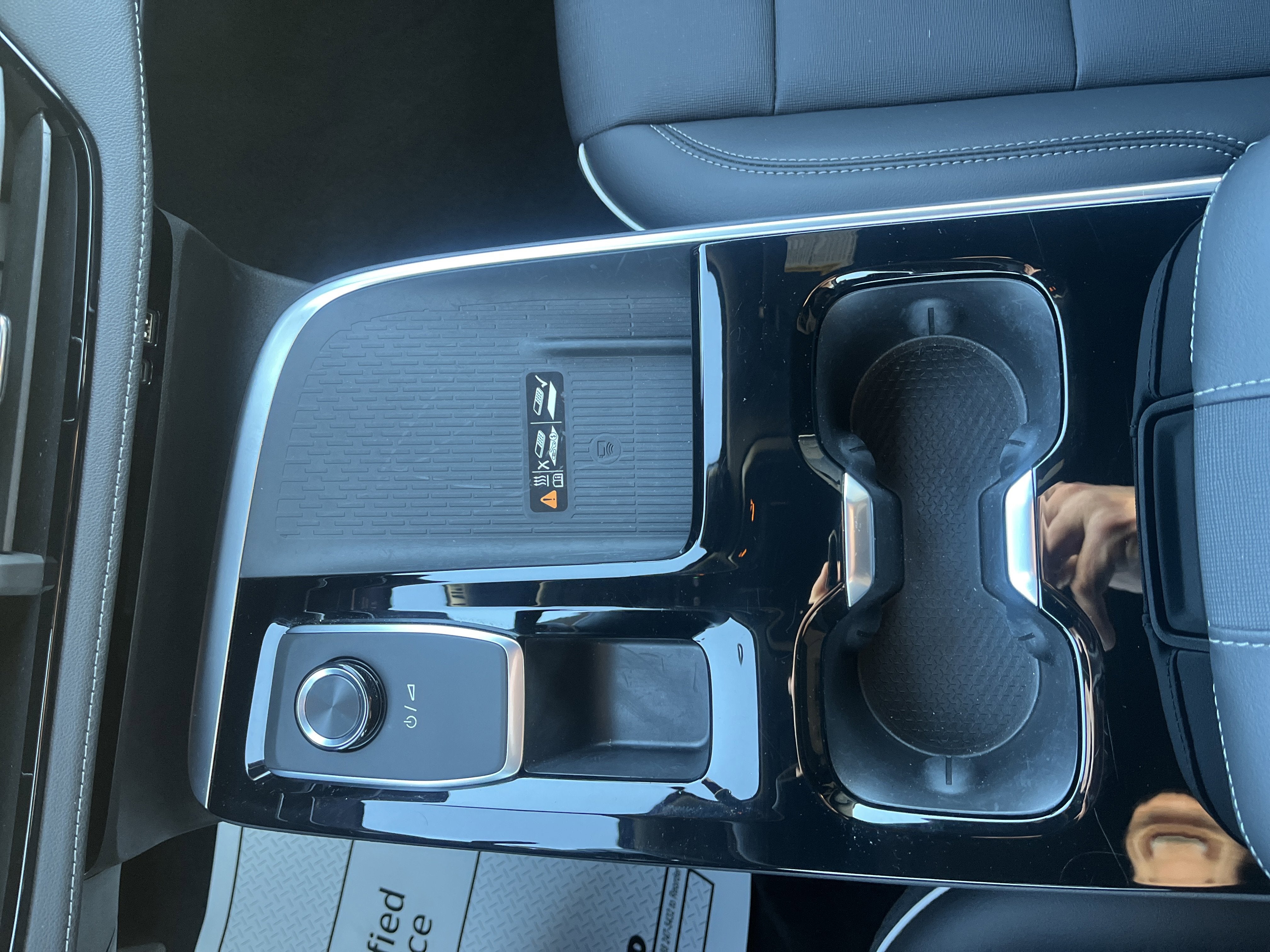 2025 Buick Enclave Preferred AWD w/Heated Seats HtdSteeringWheel Bose 20s HD-SurroundVision