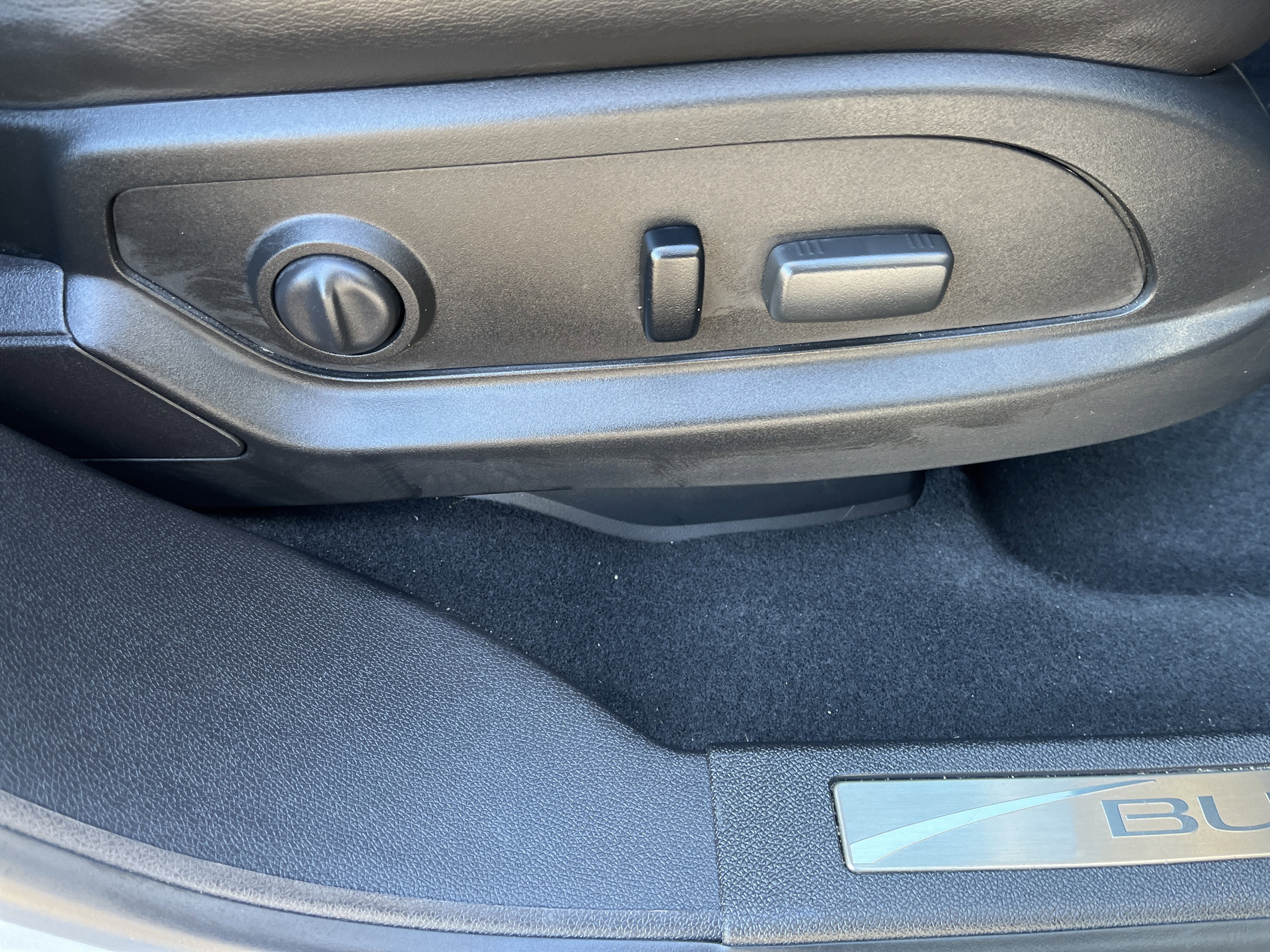 2017 Buick Enclave Premium AWD w/Nav HtdCldMemLthr