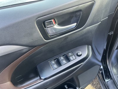 2019 Toyota Highlander XLE AWD V6 w/Sunroof Nav HeatedLeatherSeats