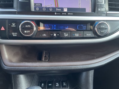 2019 Toyota Highlander XLE AWD V6 w/Sunroof Nav HeatedLeatherSeats