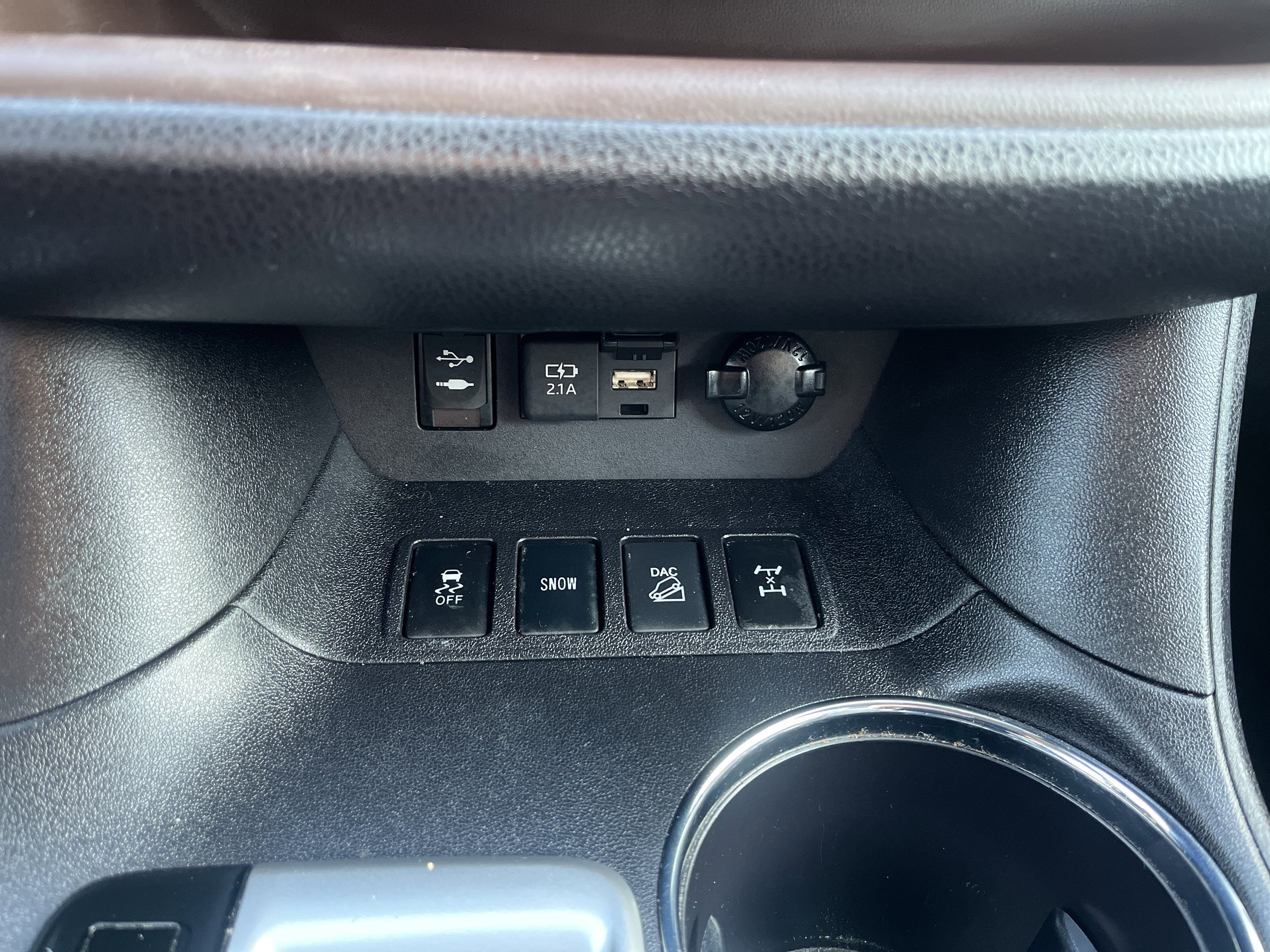 2019 Toyota Highlander XLE AWD V6 w/Sunroof Nav HeatedLeatherSeats